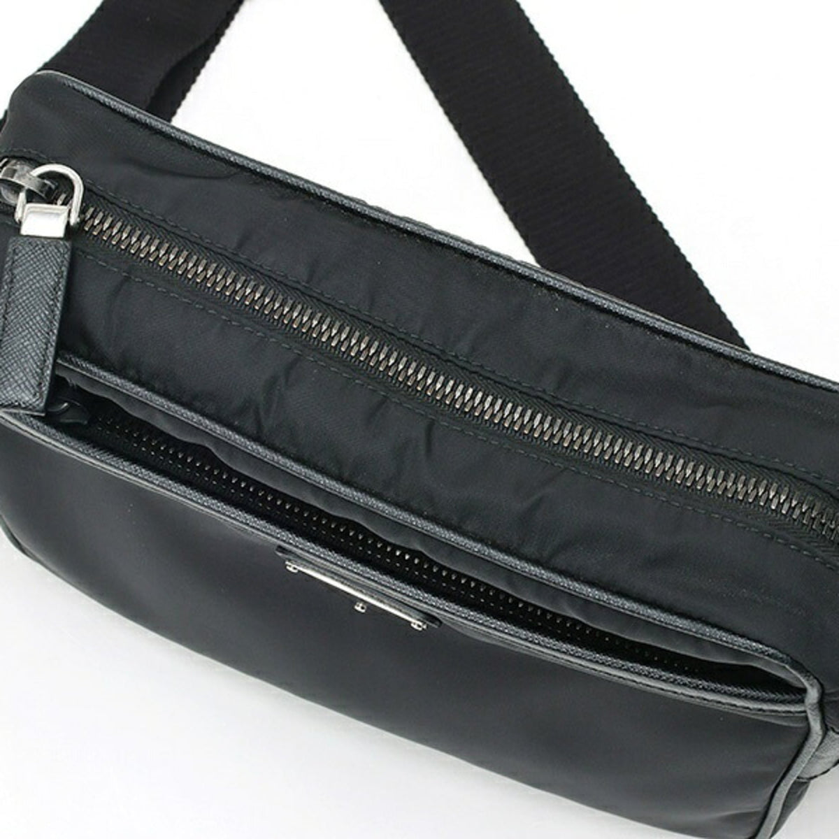 Prada Black Nylon Leather Shoulder Bag (Pre-Owned)