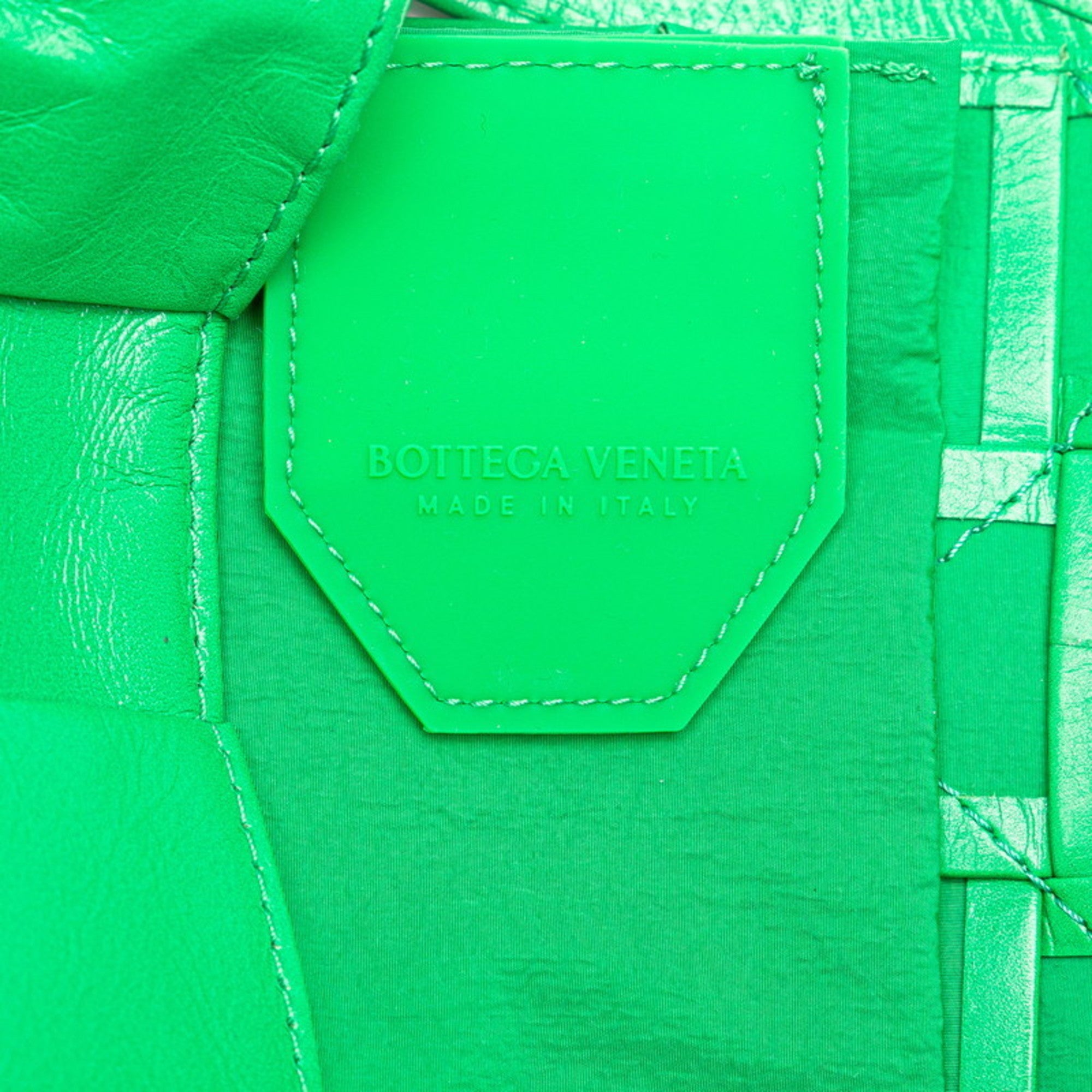 Bottega Veneta Green Leather Shoulder Bag Sling Bag (Pre-Owned)