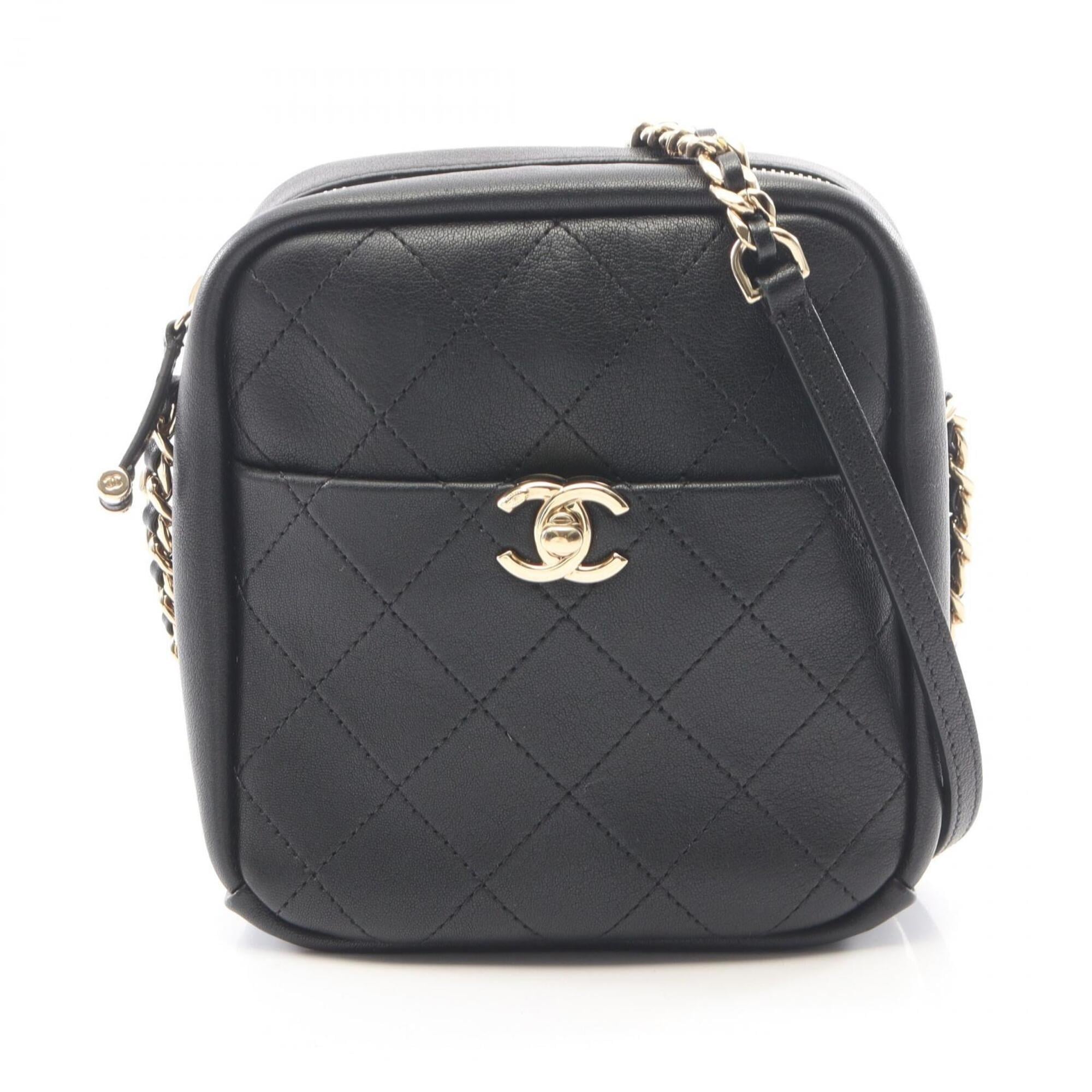 Chanel Black Leather Handbag Shoulder Bag (Pre-Owned)