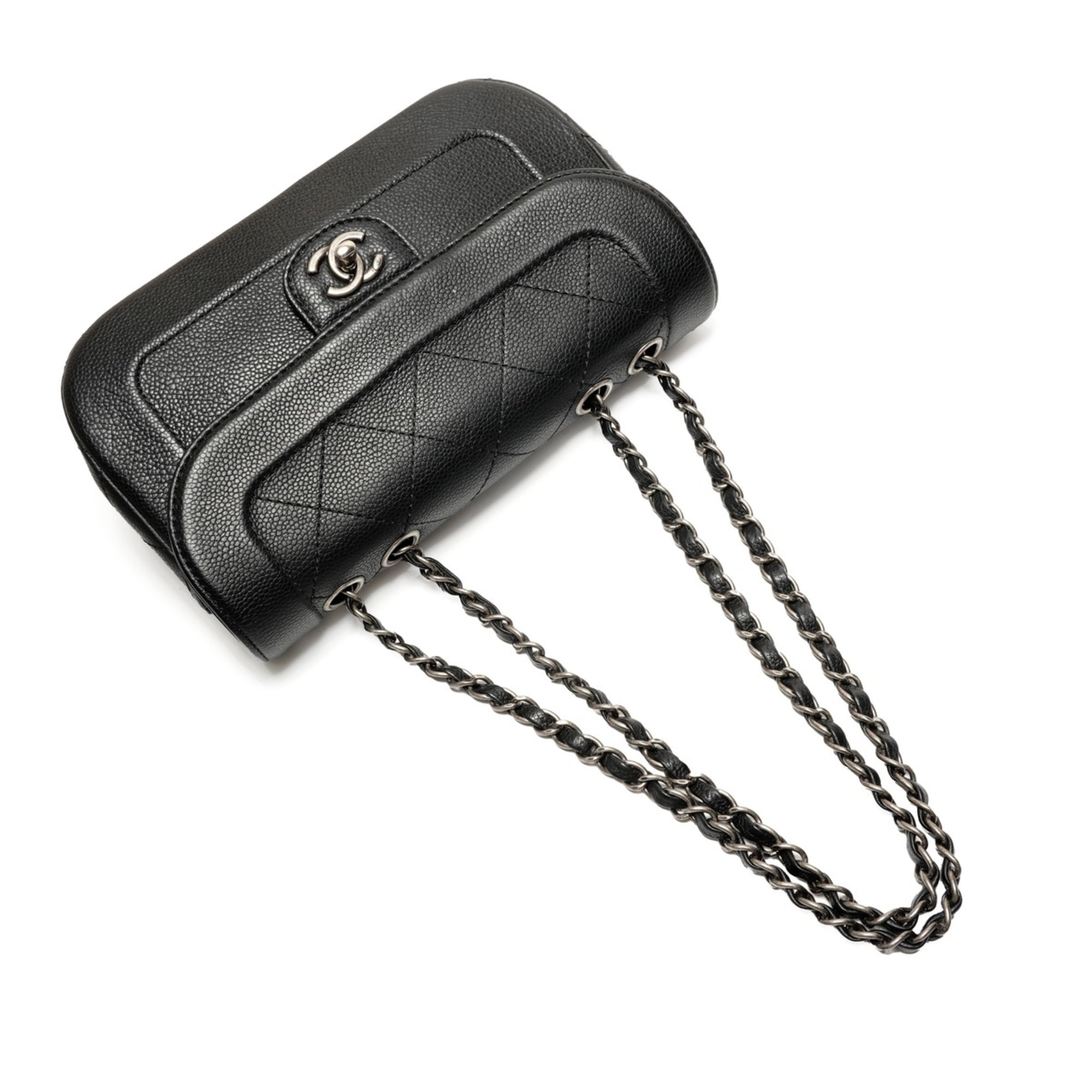 Chanel Black Shoulder Bag (Pre-Owned)
