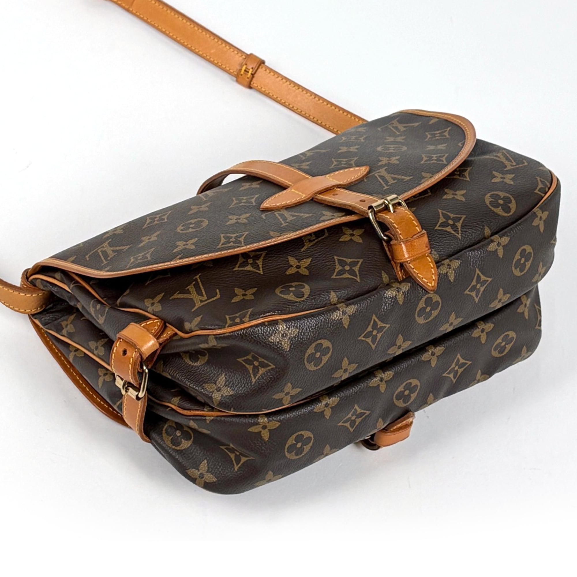 Louis Vuitton Brown Monogram Shoulder Bag (Pre-Owned)