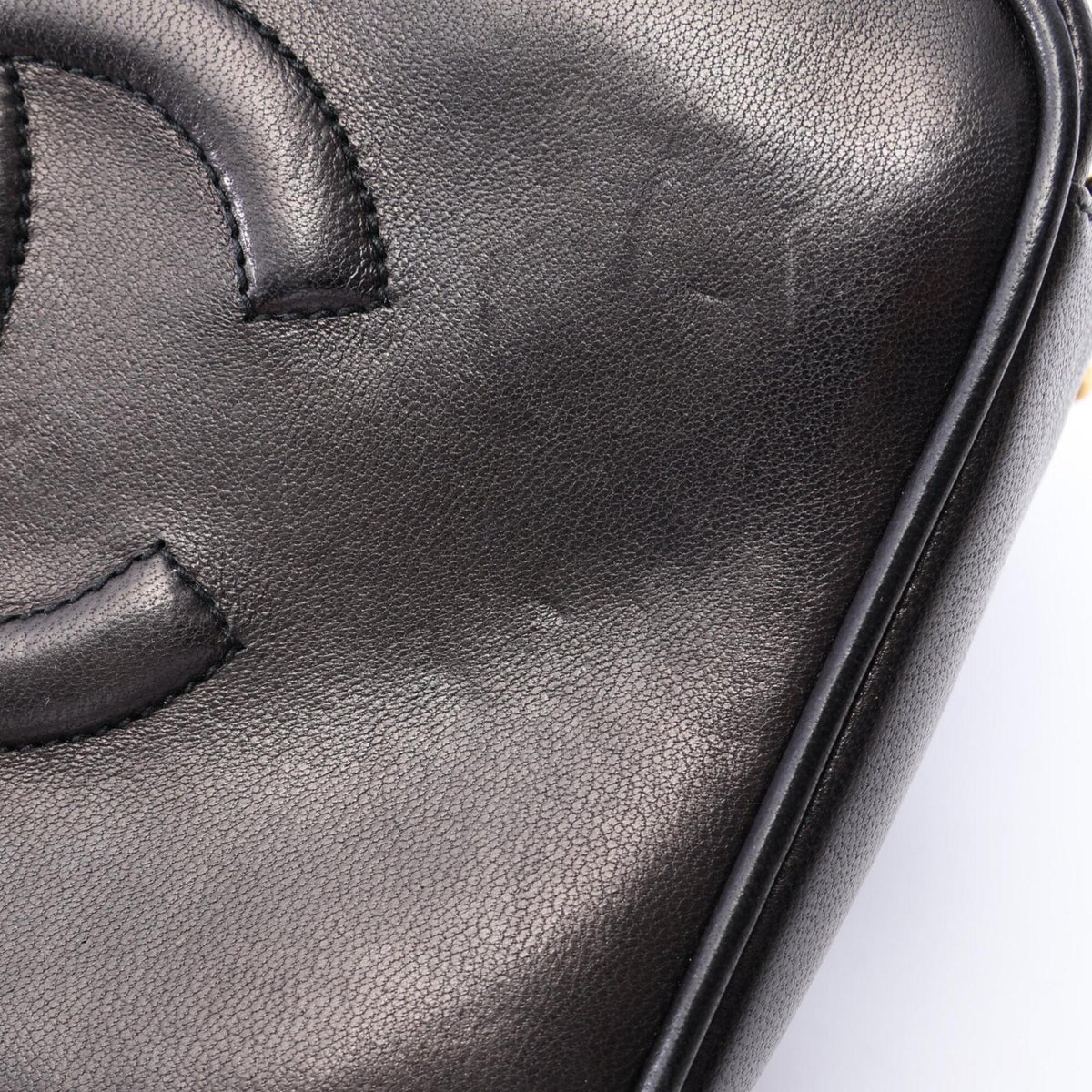 Chanel Black Leather Handbag Shoulder Bag (Pre-Owned)