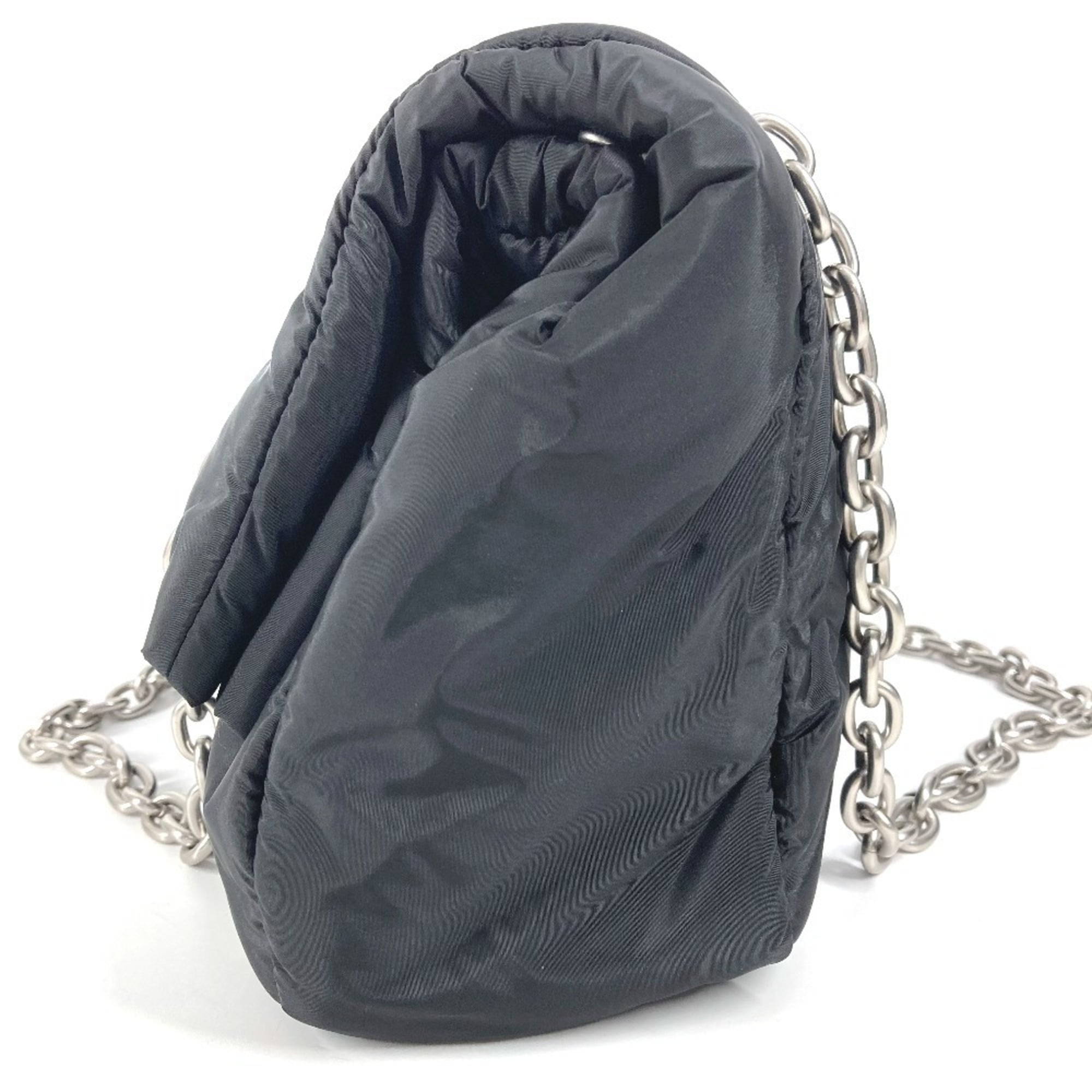 Balenciaga Black Nylon Shoulder Bag (Pre-Owned)