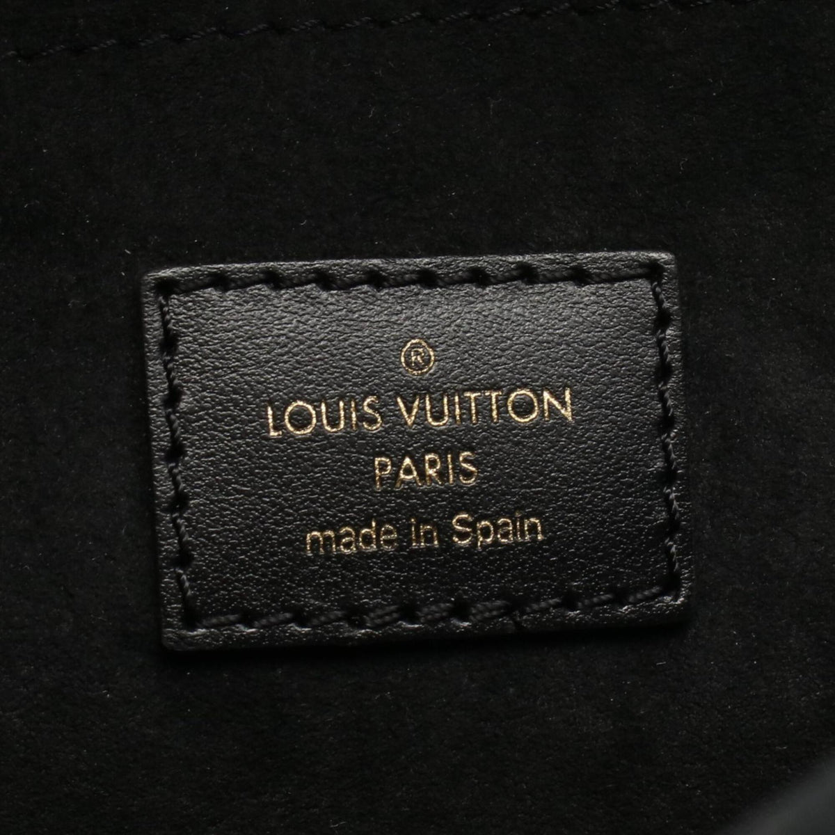 Louis Vuitton Black Noir Epi Leather Handbag Shoulder Bag (Pre-Owned)