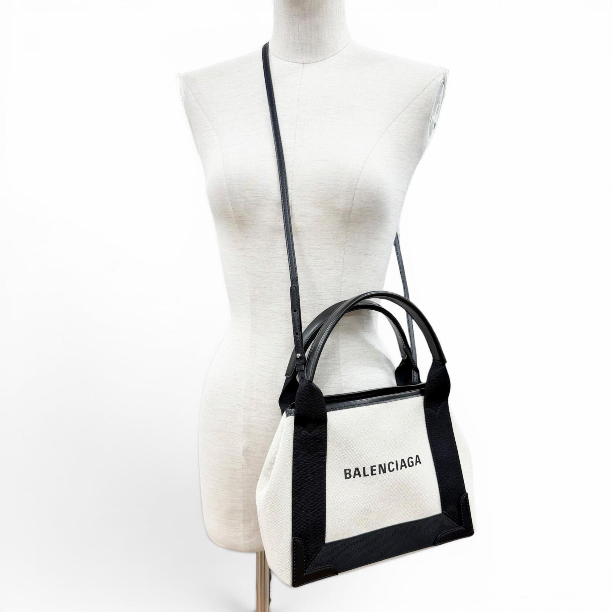 Balenciaga Black Canvas Leather Shoulder Bag (Pre-Owned)