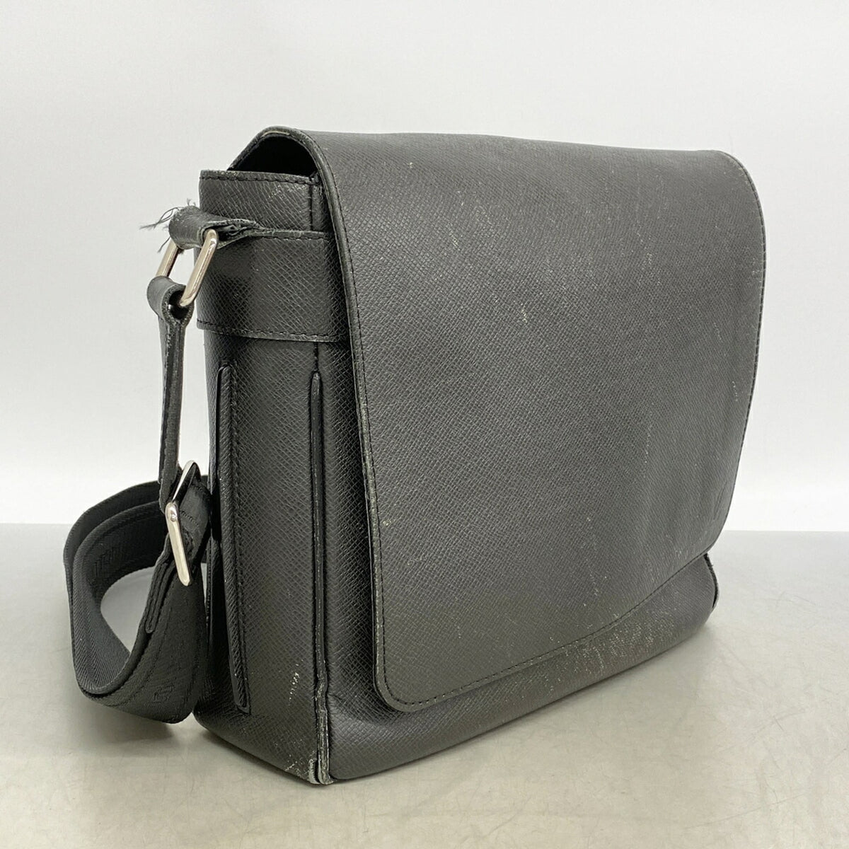 Louis Vuitton Ardoise Shoulder Bag (Pre-Owned)