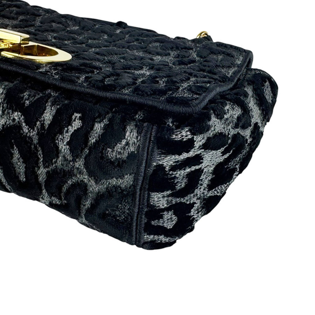 Christian Dior Black Velvet Shoulder Bag (Pre-Owned)