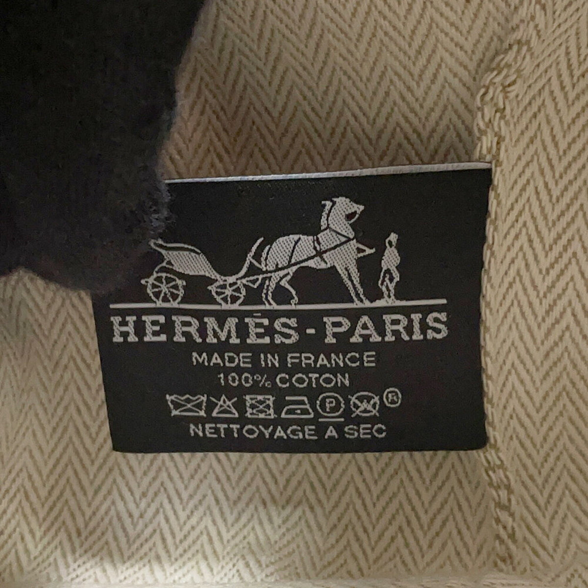 Hermes Natural Canvas Handbag Pouch (Pre-Owned)