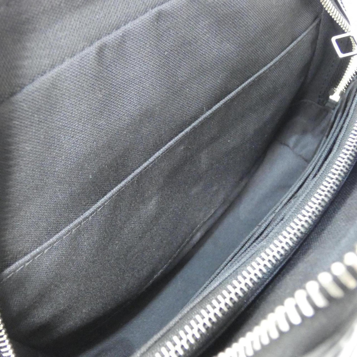 Louis Vuitton Black Leather Clutch Bag (Pre-Owned)
