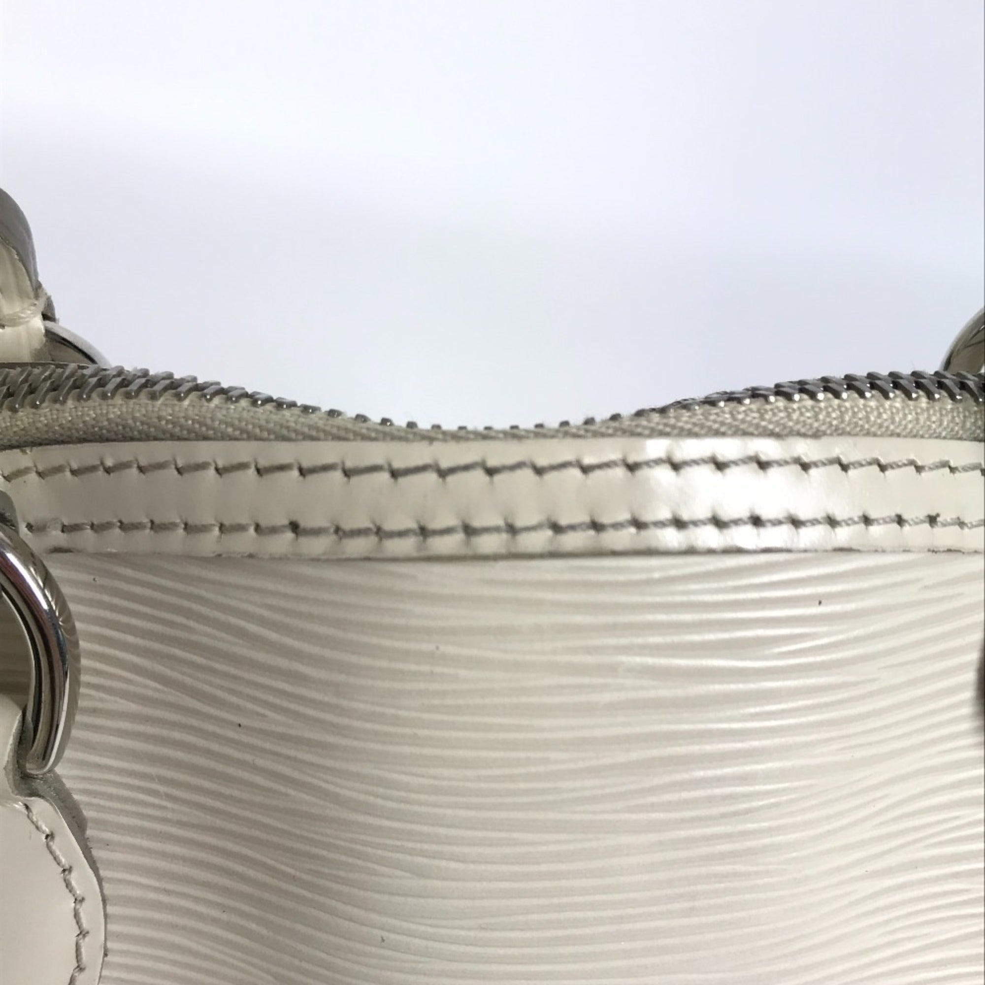 Louis Vuitton Epi Lv Off White Epi Leather Handbag Tote Bag (Pre-Owned)
