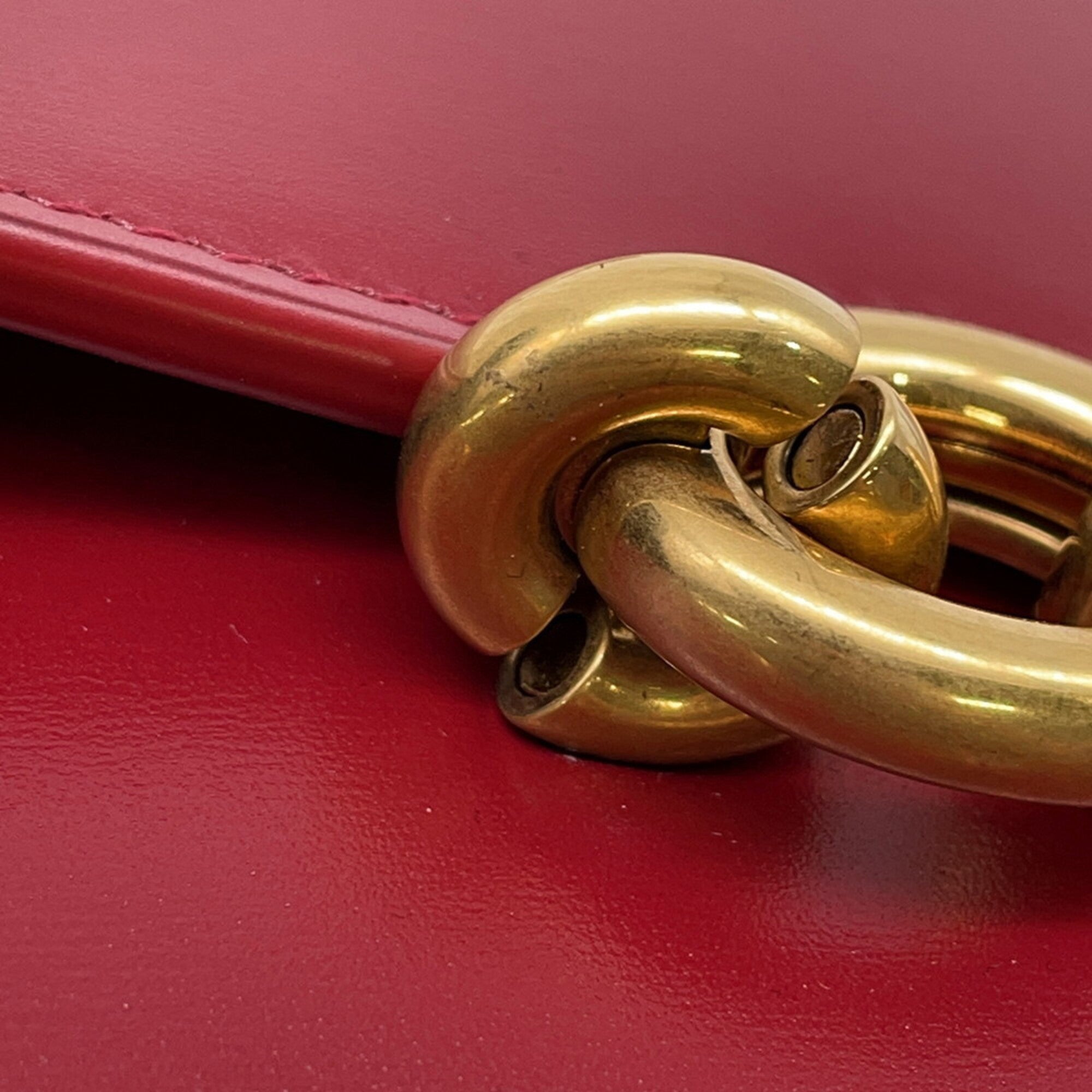Yves Saint Laurent Red Color Leather Chain/Shoulder Wallet (Pre-Owned)