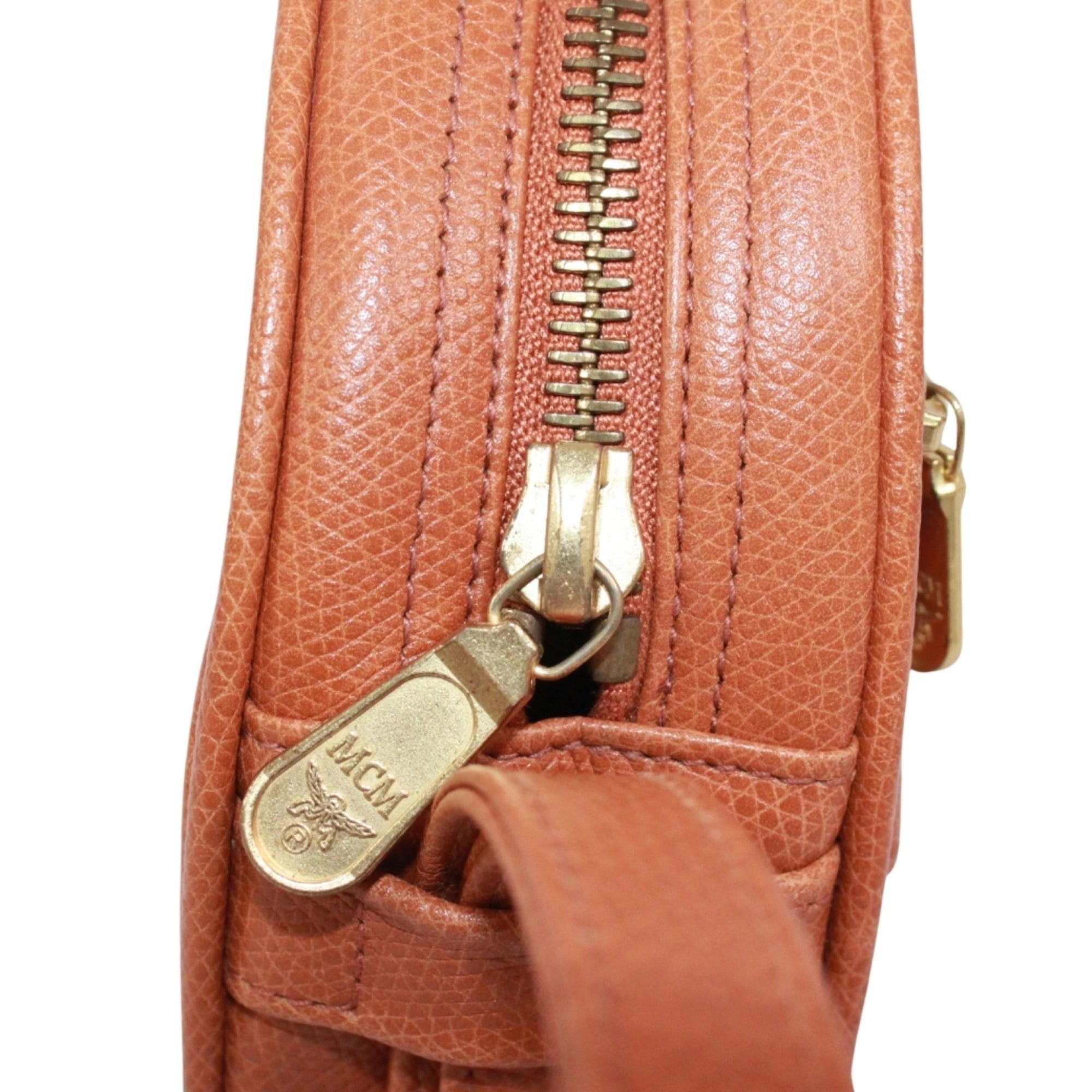 Mcm Brown Leather Shoulder Bag (Pre-Owned)