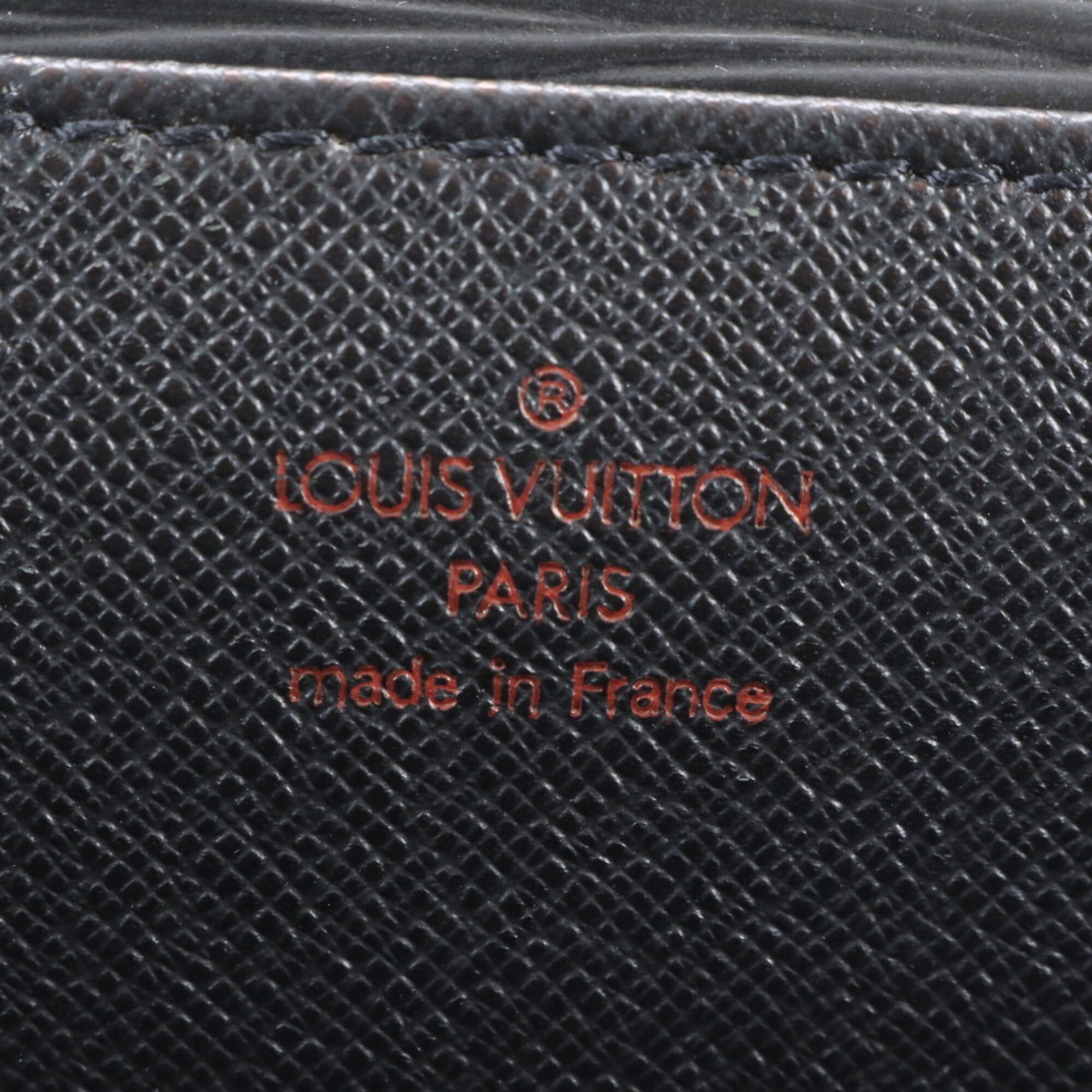 Louis Vuitton Noir Leather Tote Bag (Pre-Owned)