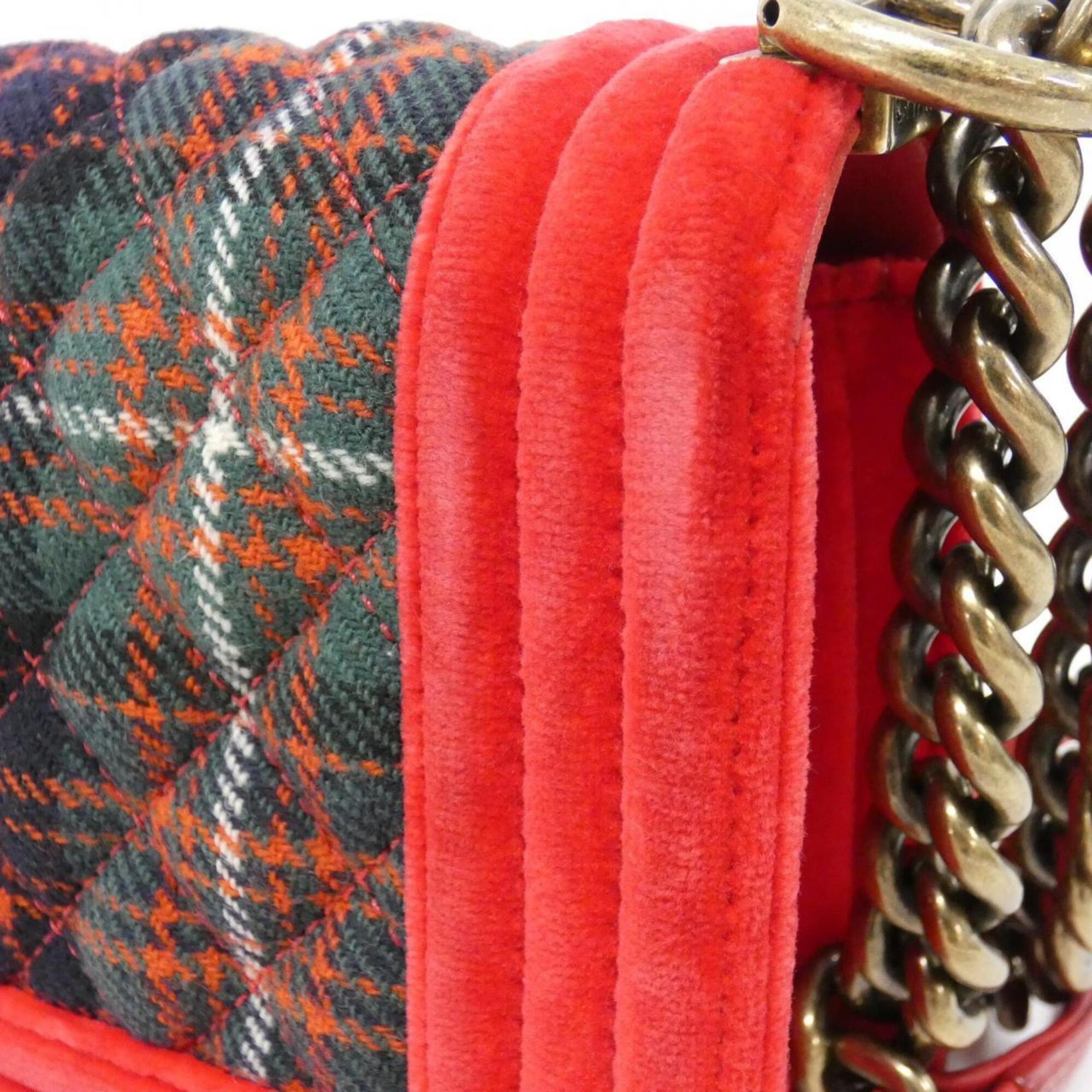 Chanel Green Red Color Canvas Shoulder Bag (Pre-Owned)