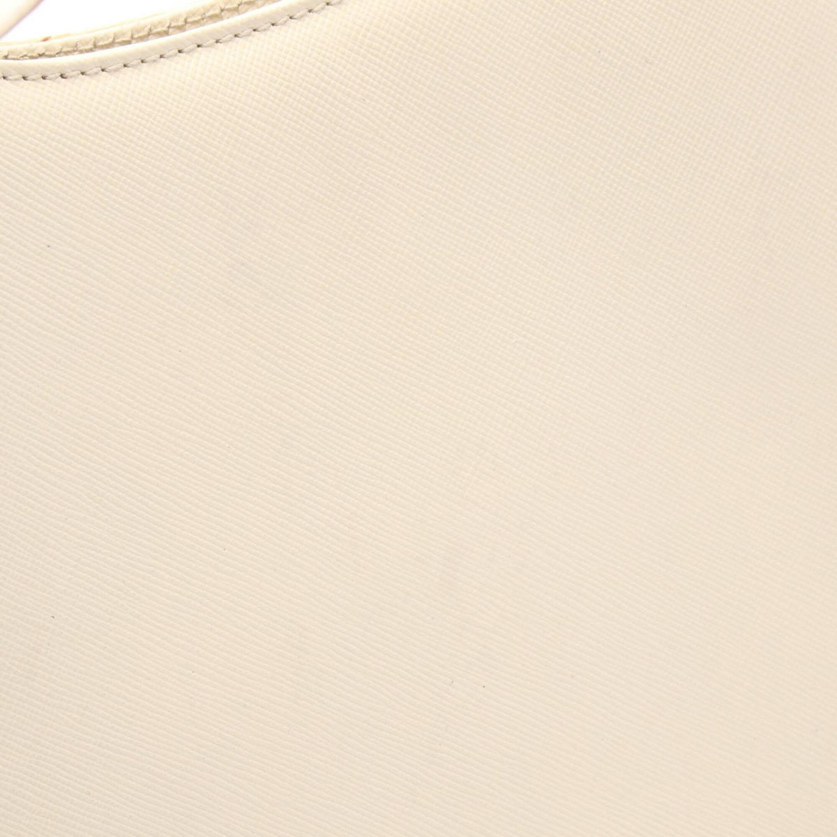 Salvatore Ferragamo Ivory Leather Handbag Shoulder Bag (Pre-Owned)
