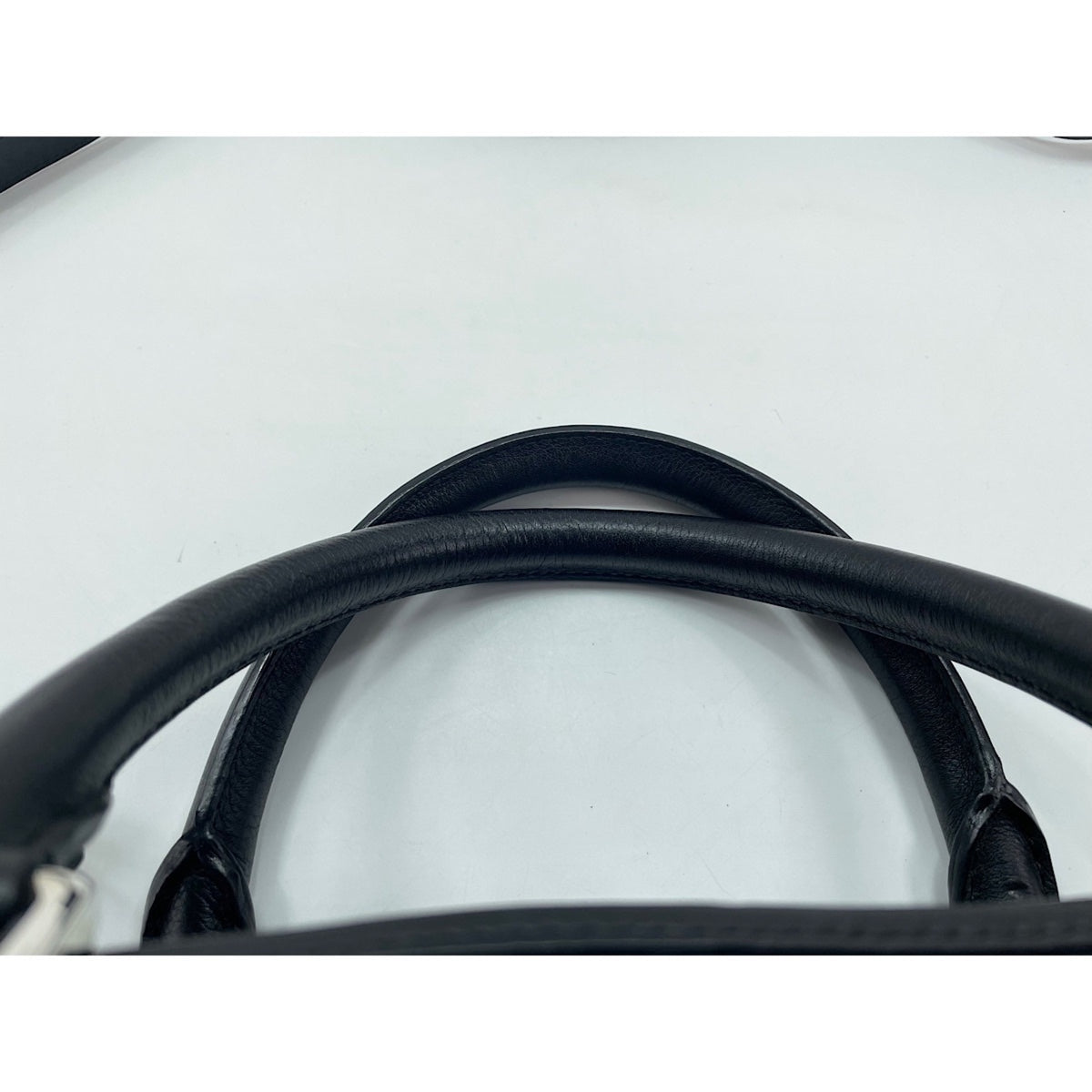 Loewe Black Handbag (Pre-Owned)