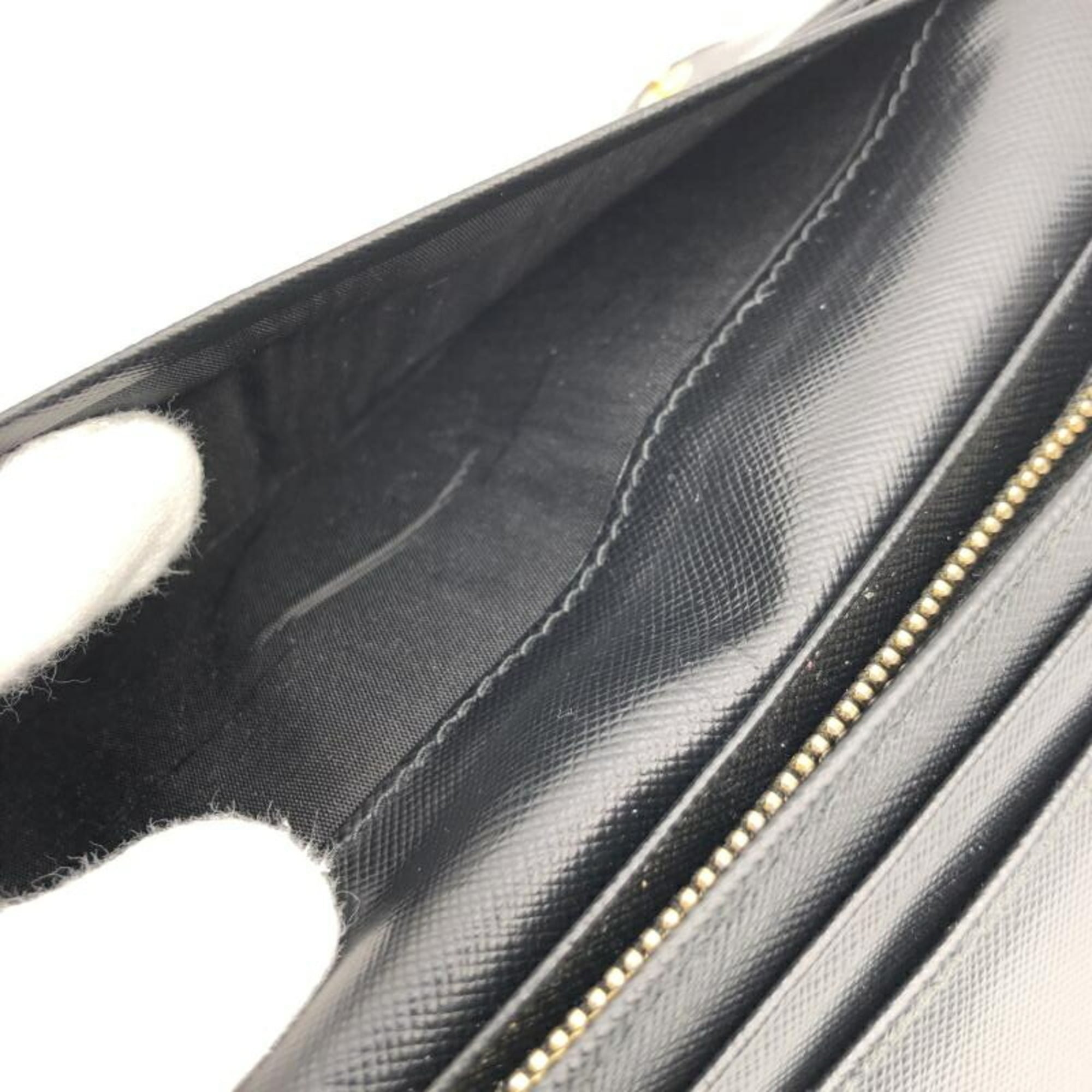Prada Black (Pre-Owned)
