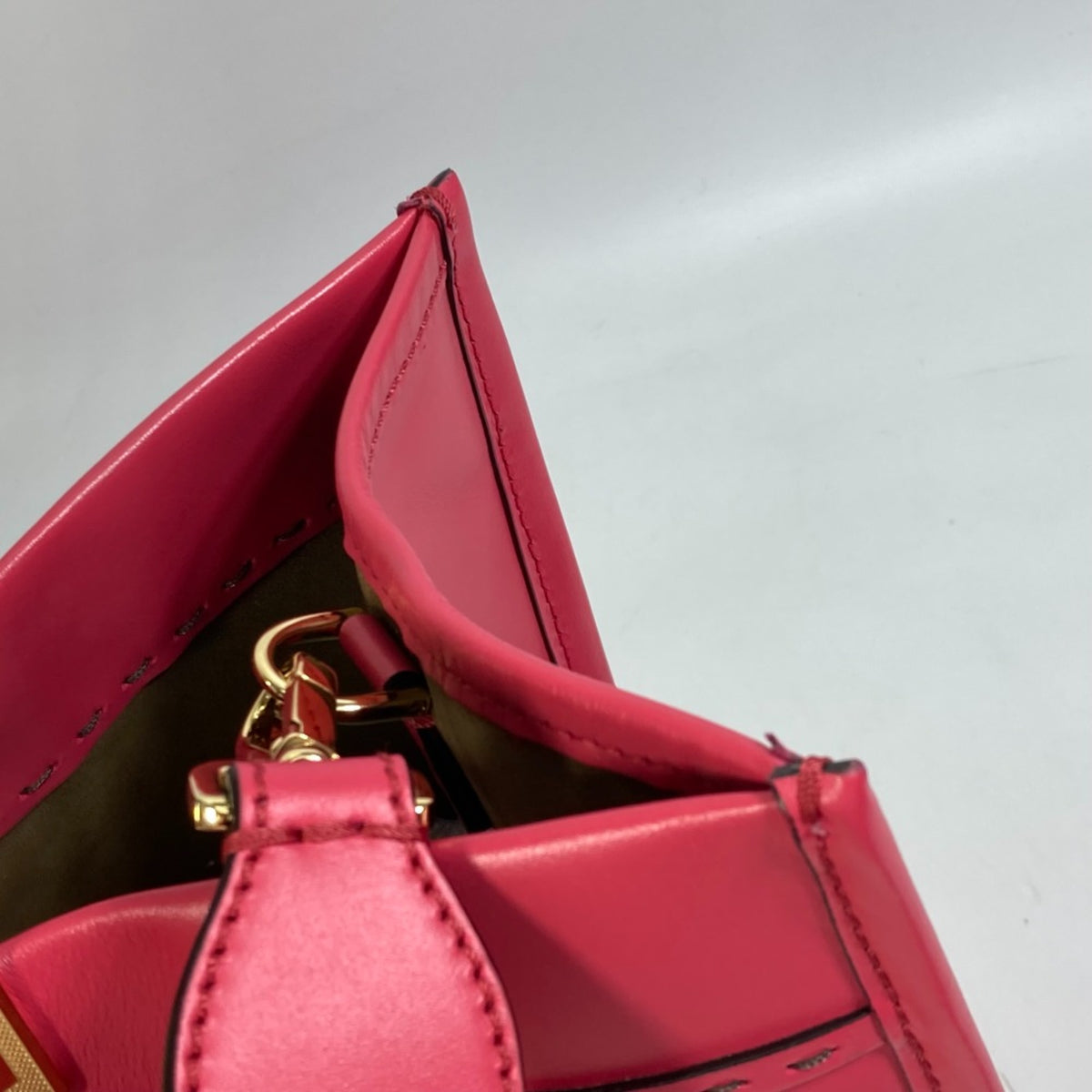 Fendi Pink Leather Tote Bag (Pre-Owned)