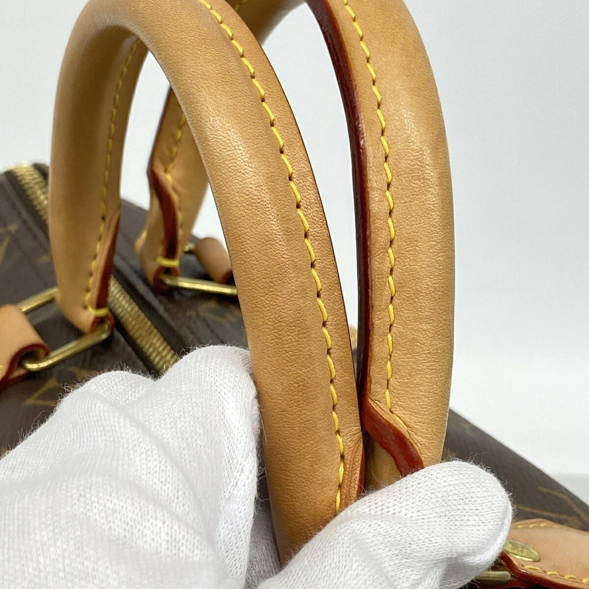 Louis Vuitton Brown Handbag (Pre-Owned)
