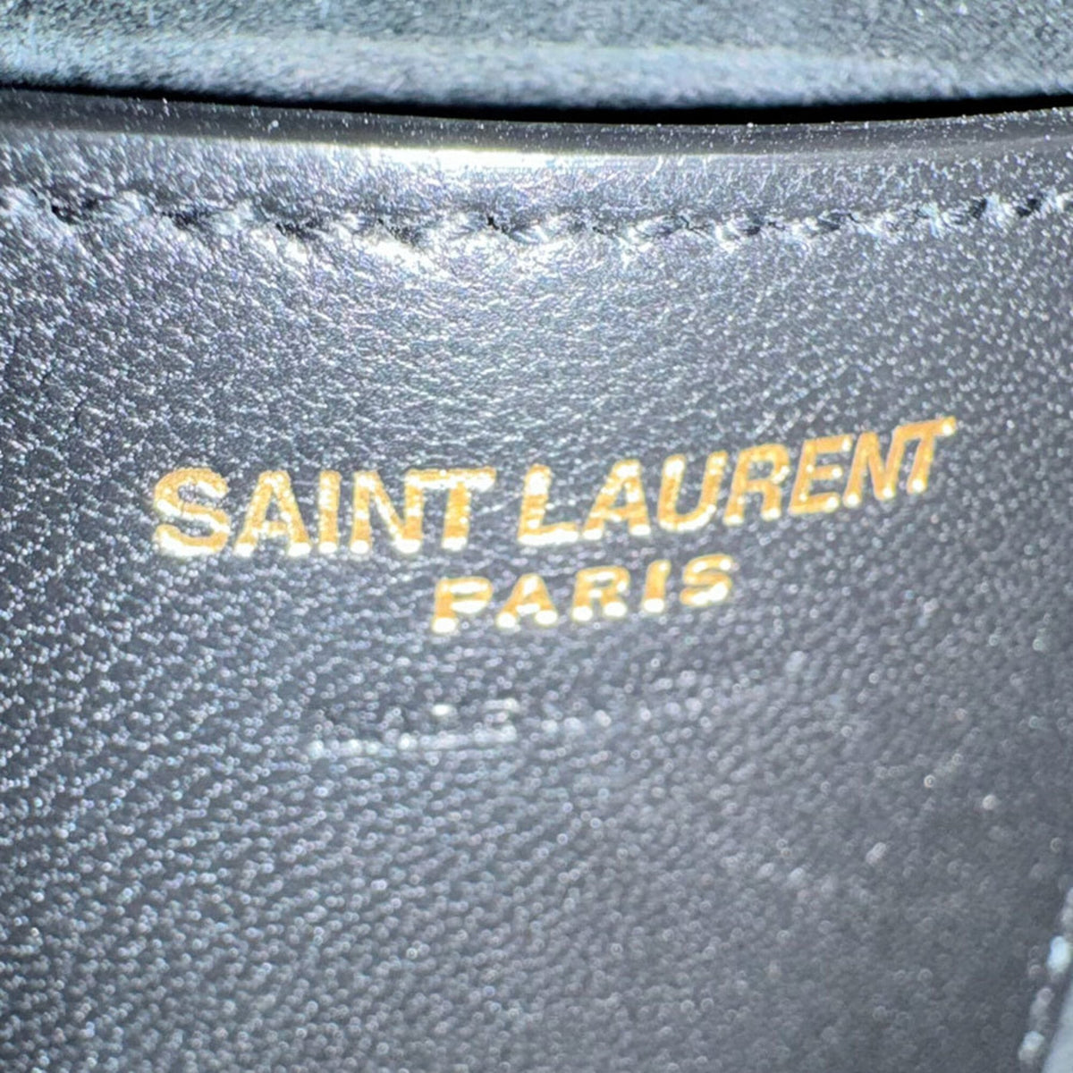 Saint Laurent Black Leather Shoulder Bag (Pre-Owned)
