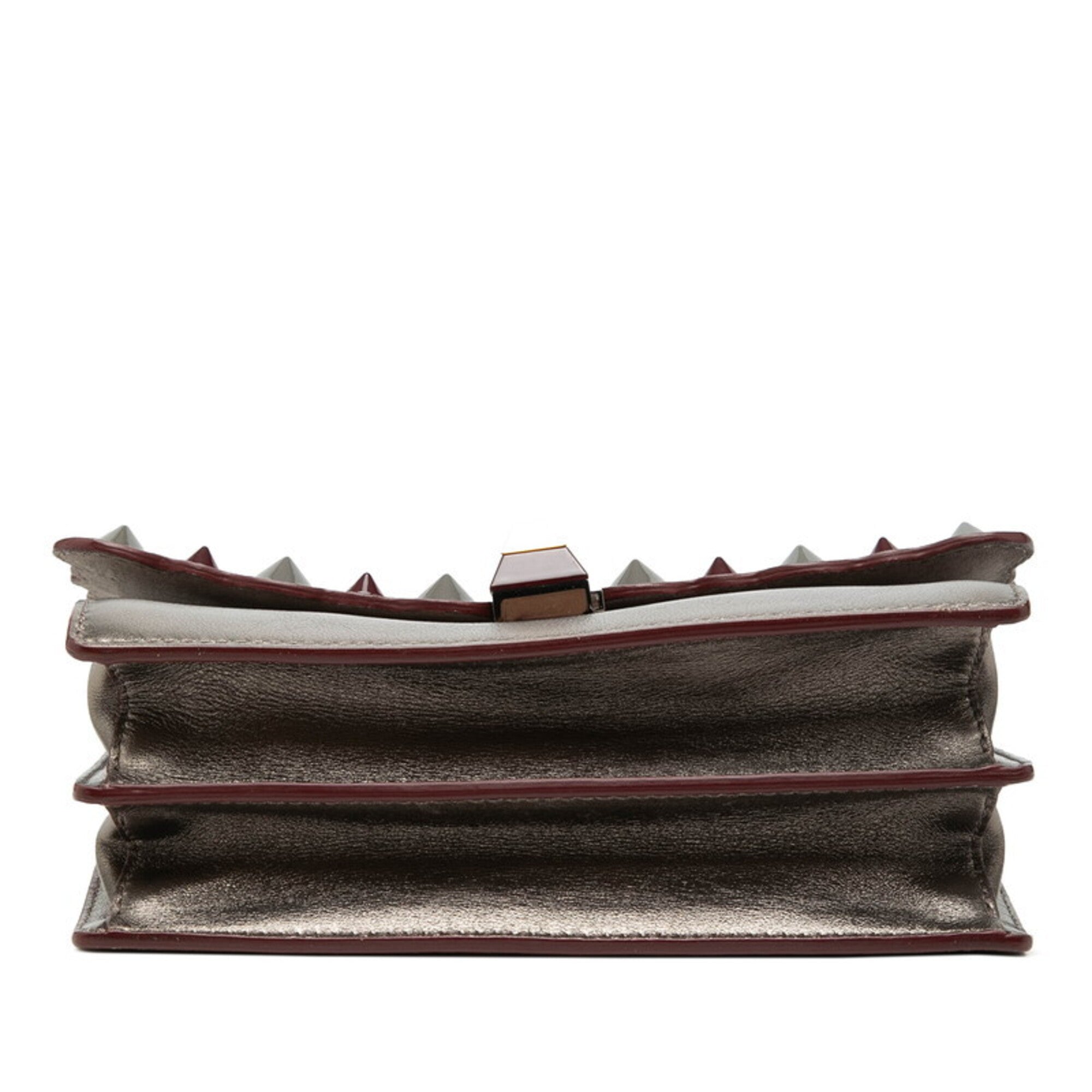 Fendi Silver Leather Shoulder Bag (Pre-Owned)