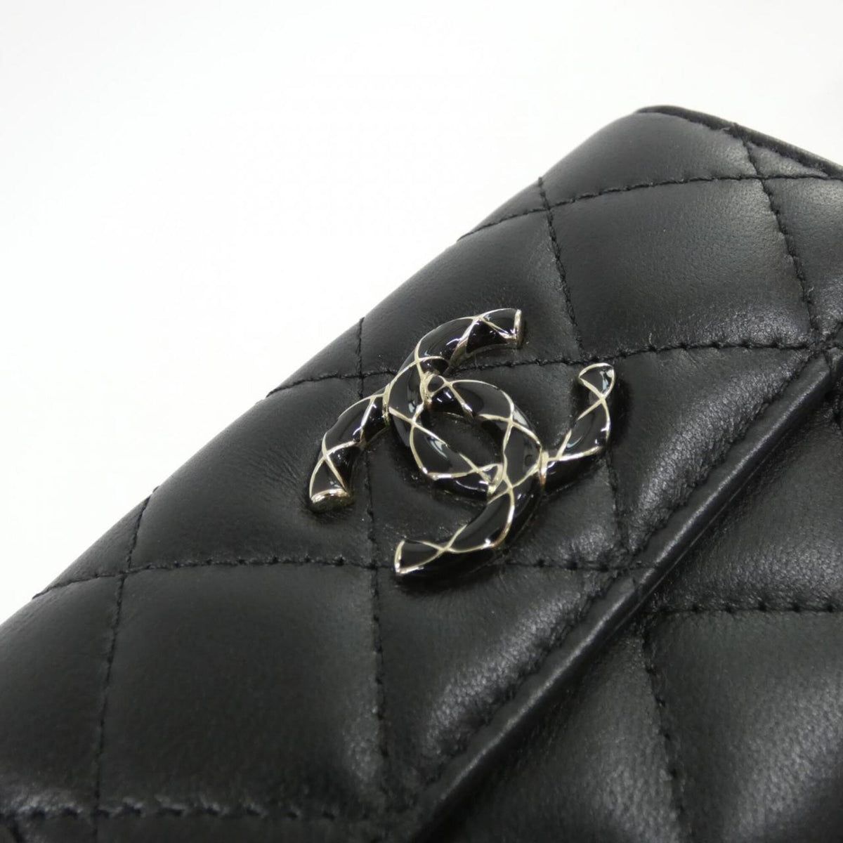Chanel Black Leather Wallet (Tri-Fold) (Pre-Owned)