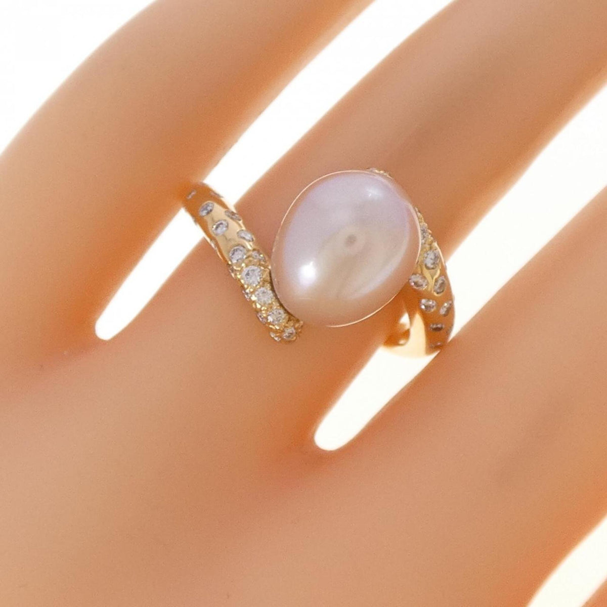 Chanel Yellow Gold (18K) Band Ring (Pre-Owned)
