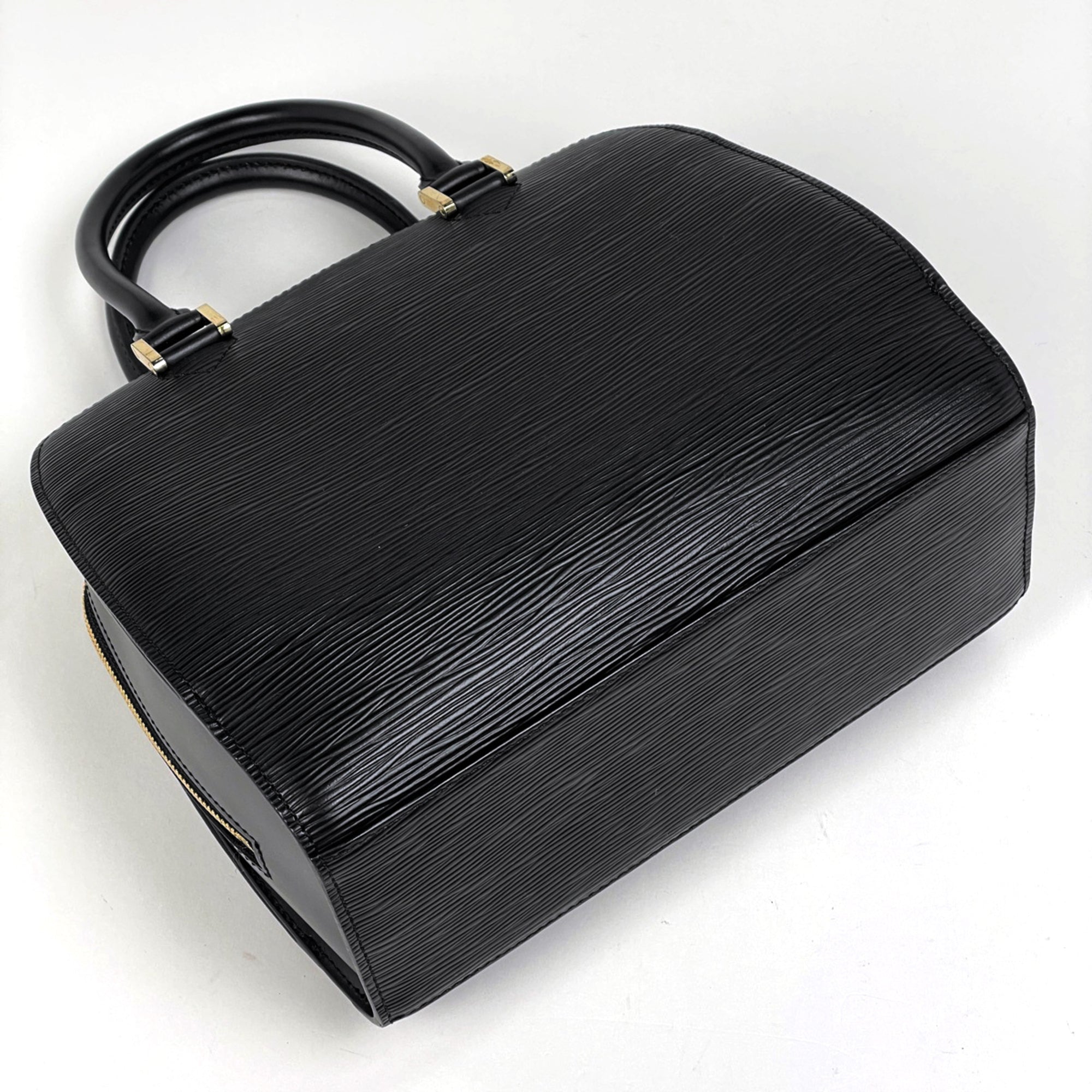 Louis Vuitton Black Noir Epi Leather Handbag (Pre-Owned)
