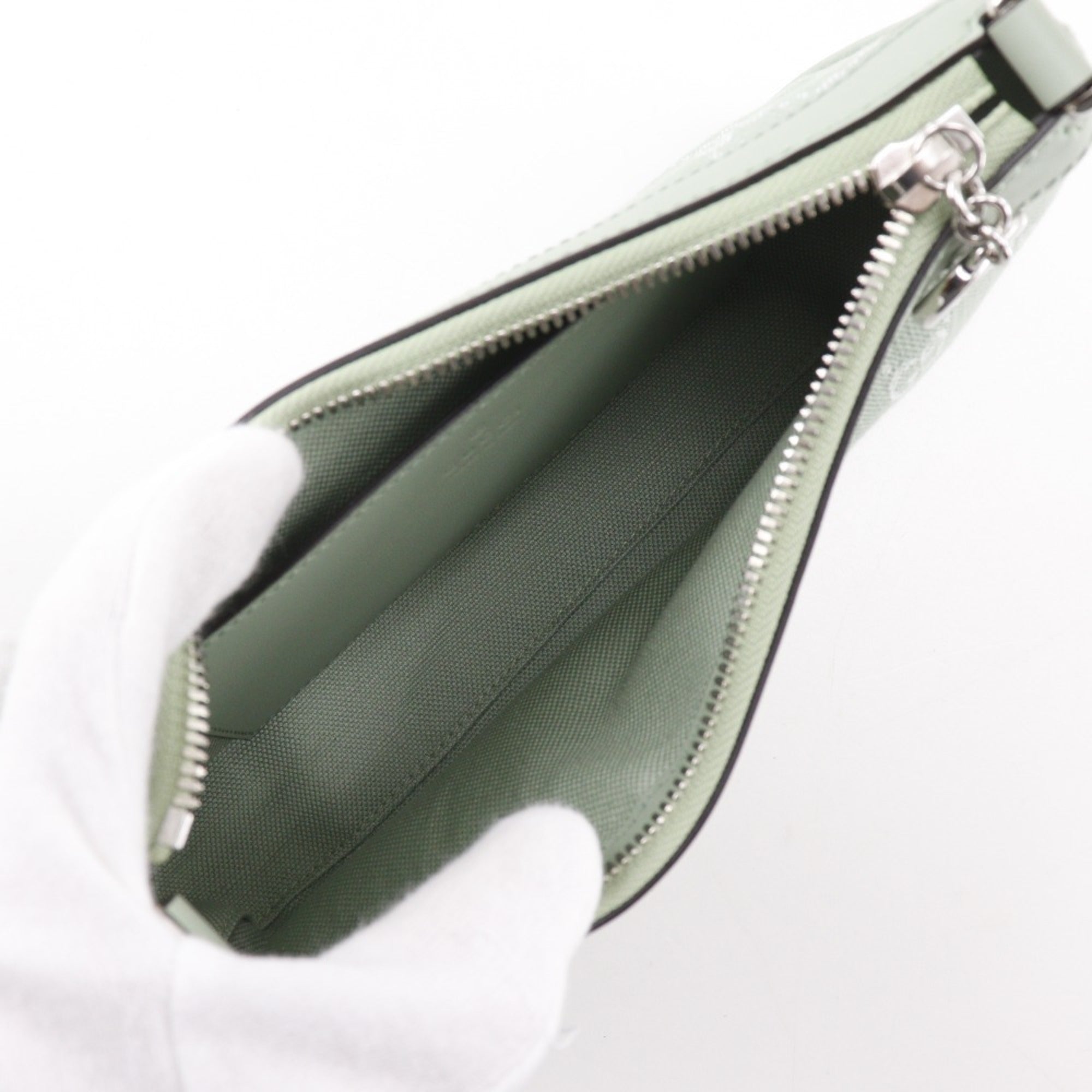 Gucci Green Pale Green Gg Canvas Shoulder Bag (Pre-Owned)