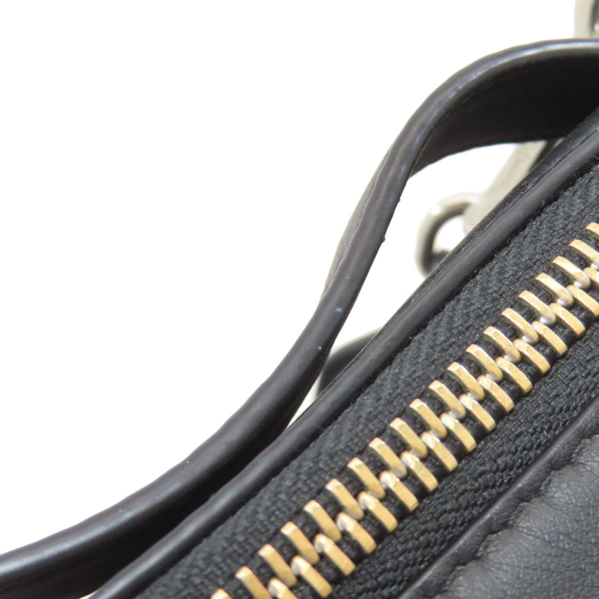 Loewe Black Leather Shoulder Bag (Pre-Owned)