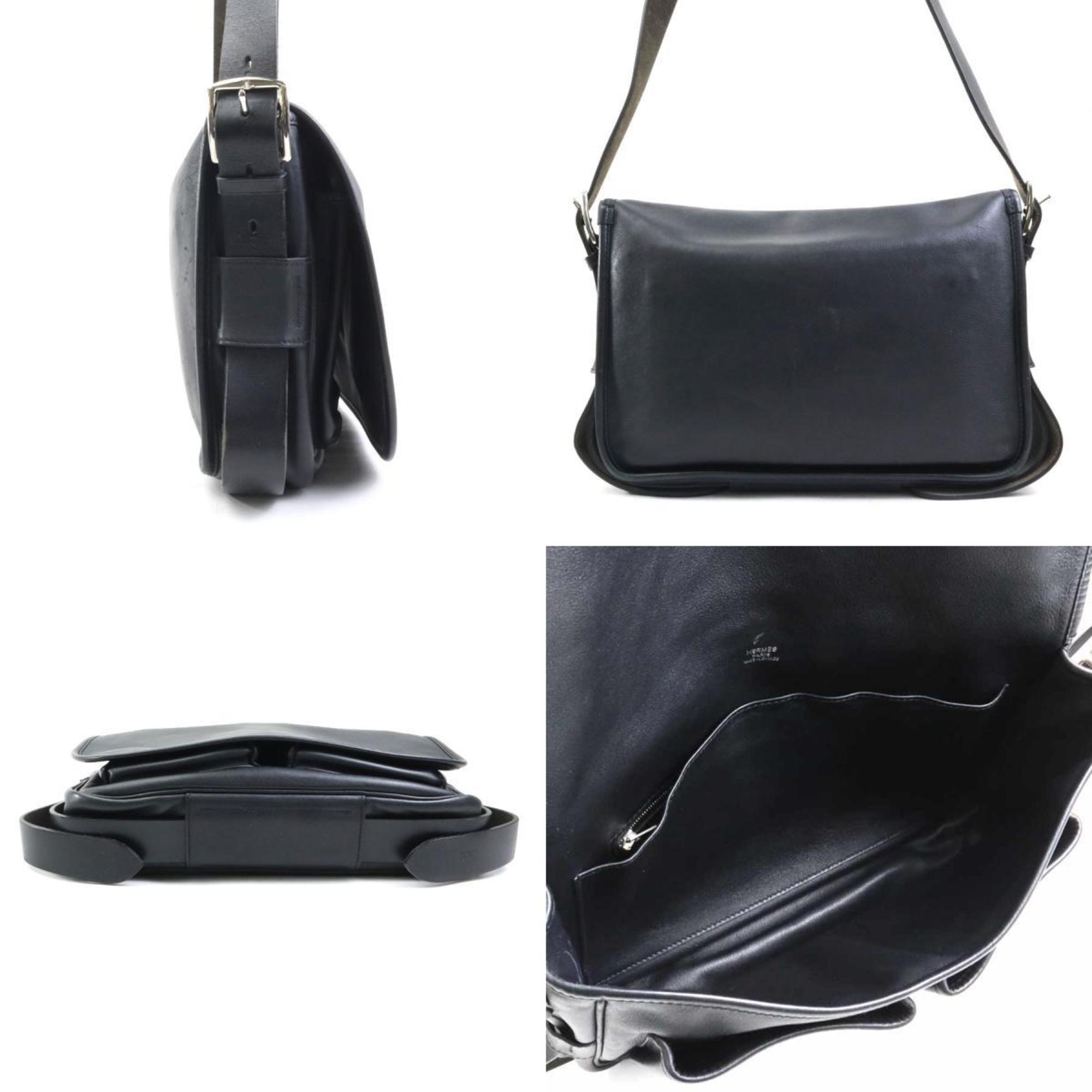 Hermes Black Shoulder Bag (Pre-Owned)
