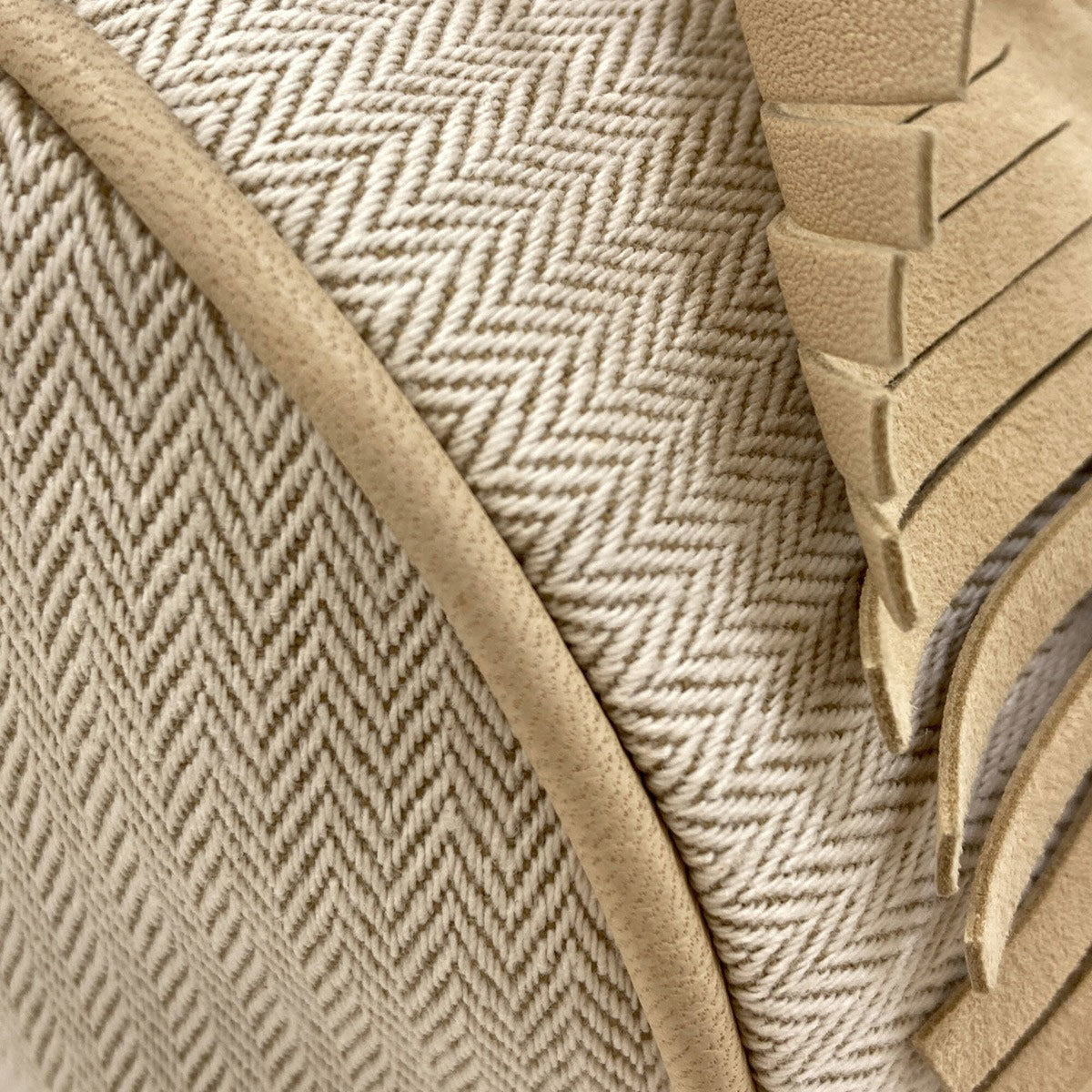 Hermes Beige Canvas Shoulder Bag (Pre-Owned)
