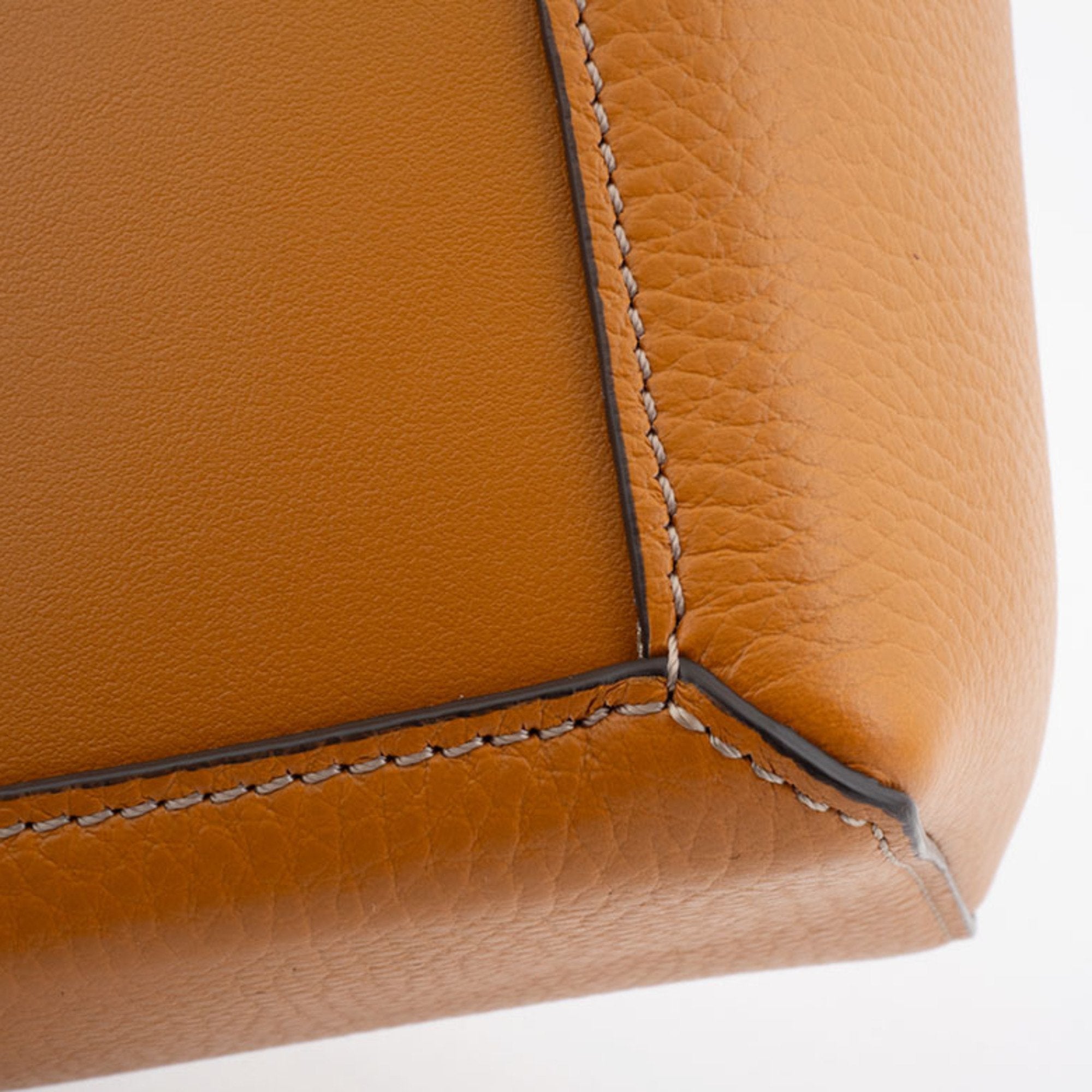 Tod's Orange Leather Tote Bag (Pre-Owned)