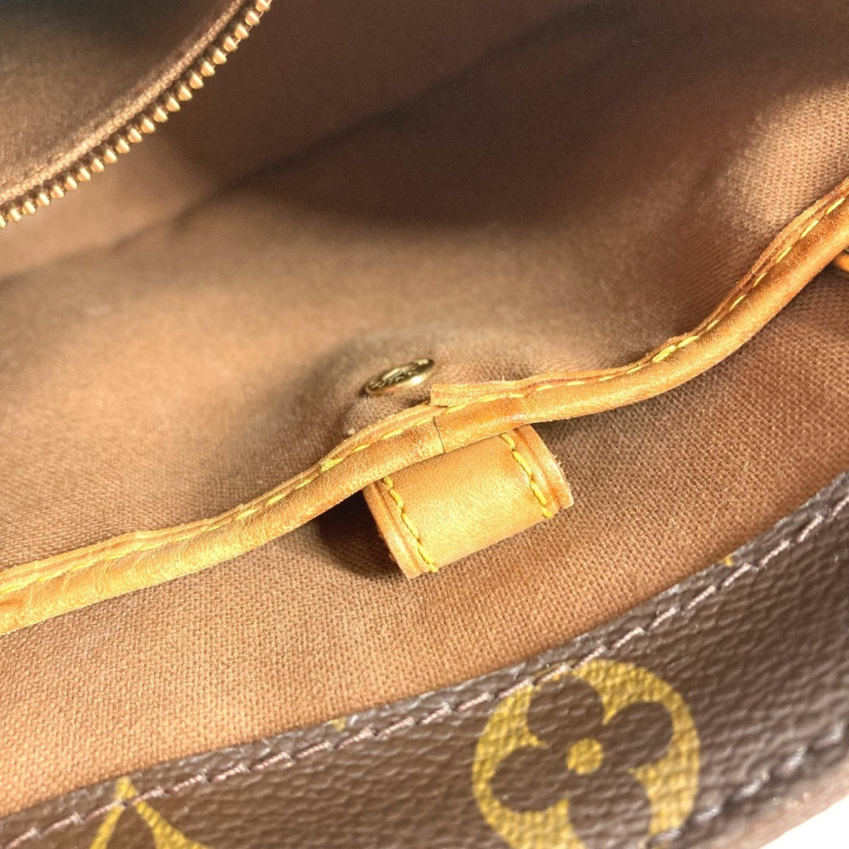 Louis Vuitton Brown Monogram Handbag Tote Bag (Pre-Owned)