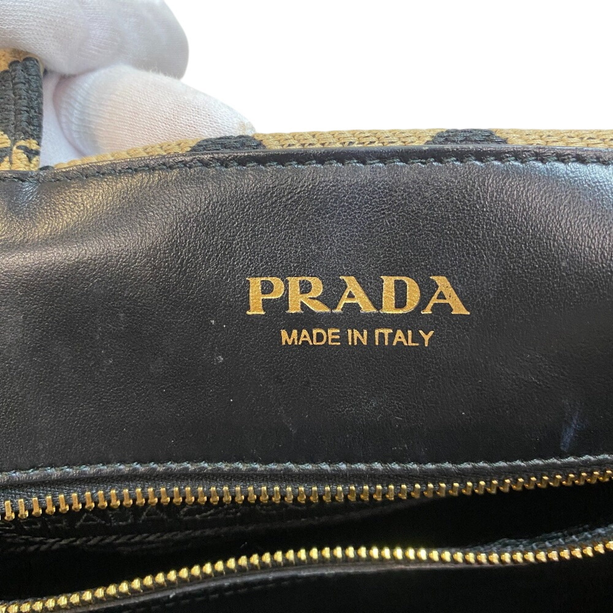 Prada Beige Black Leather Handbag (Pre-Owned)