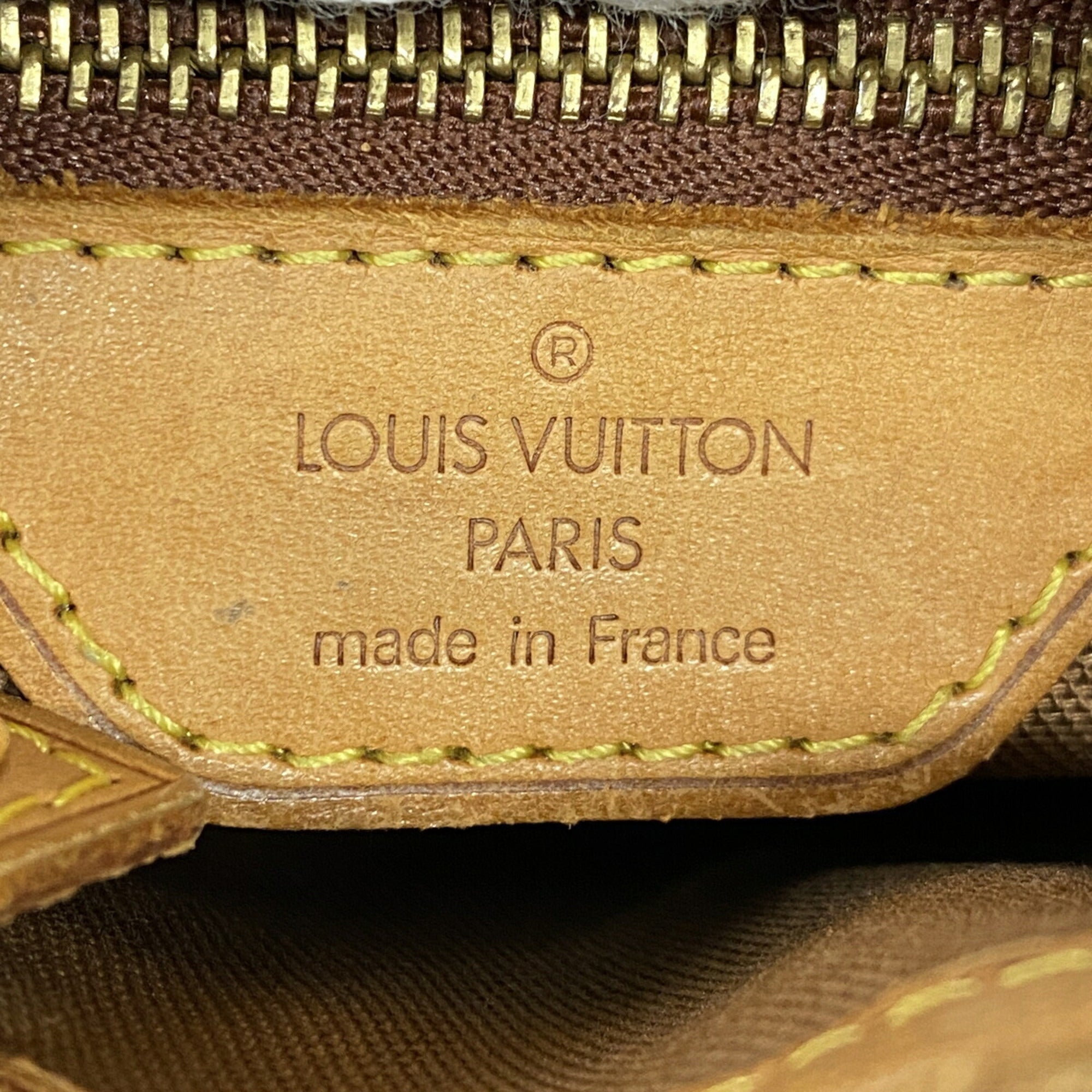 Louis Vuitton Brown Handbag (Pre-Owned)