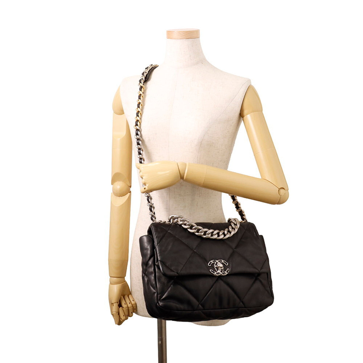 Chanel Black Leather Handbag Shoulder Bag (Pre-Owned)