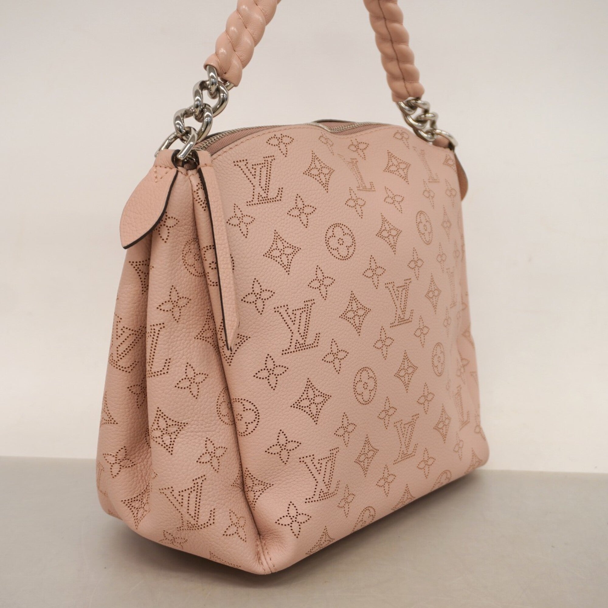 Louis Vuitton Magnolia Handbag (Pre-Owned)