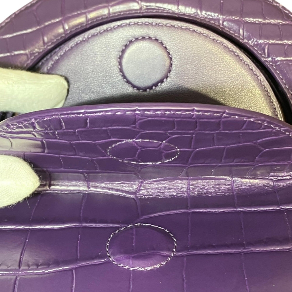 Bottega Veneta Purple Leather Handbag Pouch (Pre-Owned)
