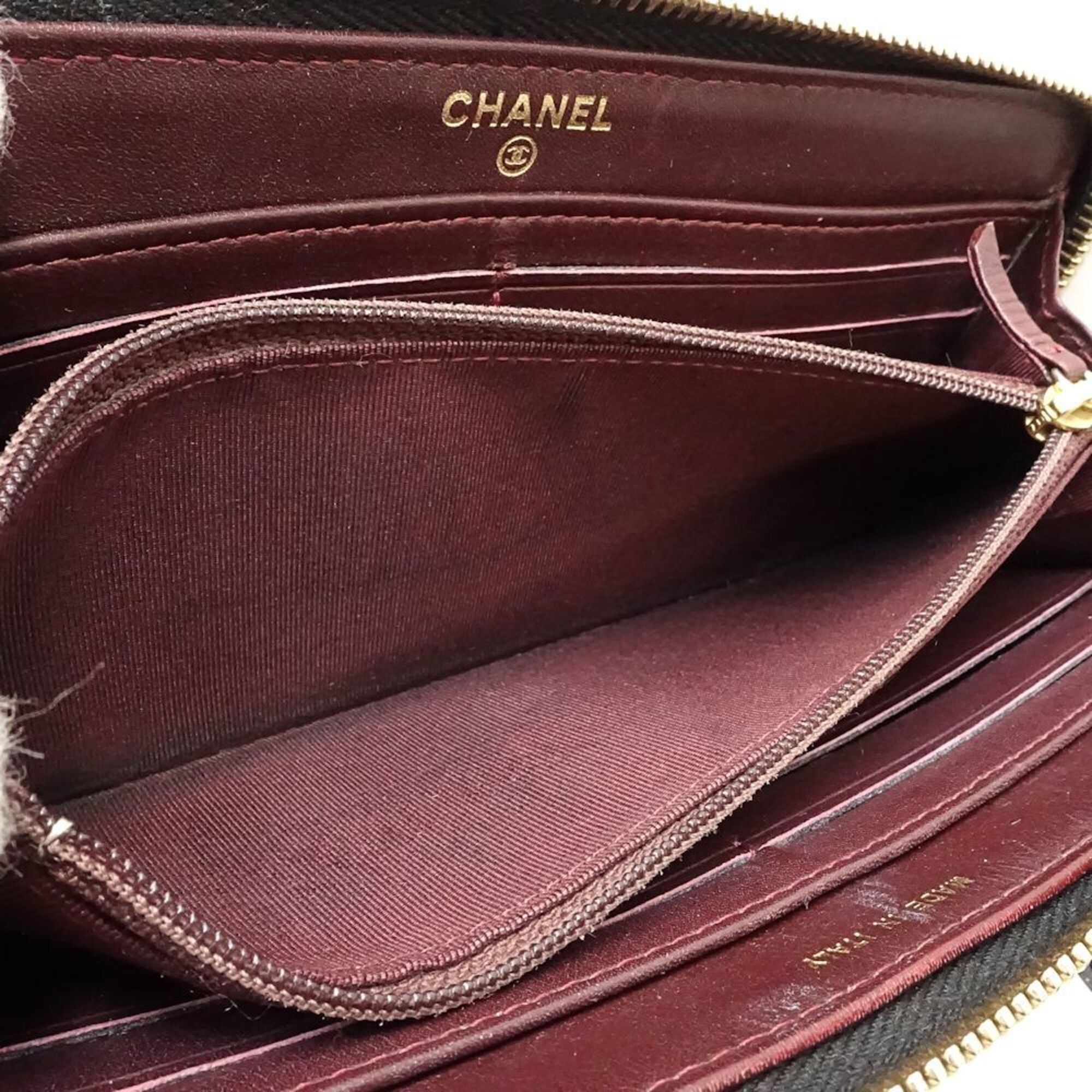 Chanel Matelasse Black Grained Calfskin Long Wallet (Bi-Fold) (Pre-Owned)