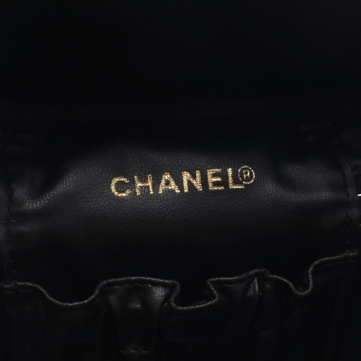 Chanel Black Grained Calfskin Handbag (Pre-Owned)