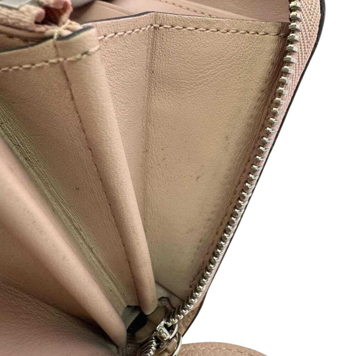 Louis Vuitton Pink Leather (Pre-Owned)