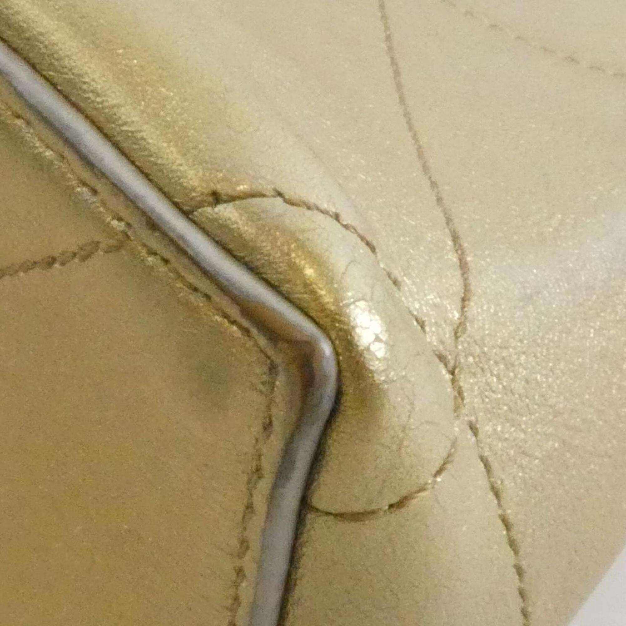 Chanel Gold Leather Shoulder Bag (Pre-Owned)