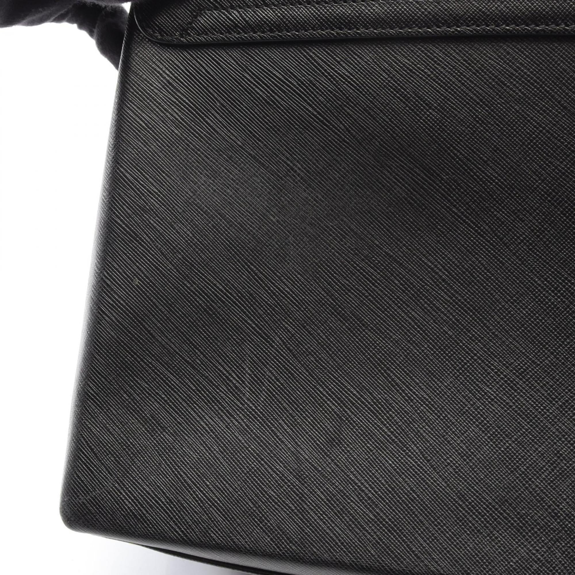 Salvatore Ferragamo Black Leather Handbag (Pre-Owned)