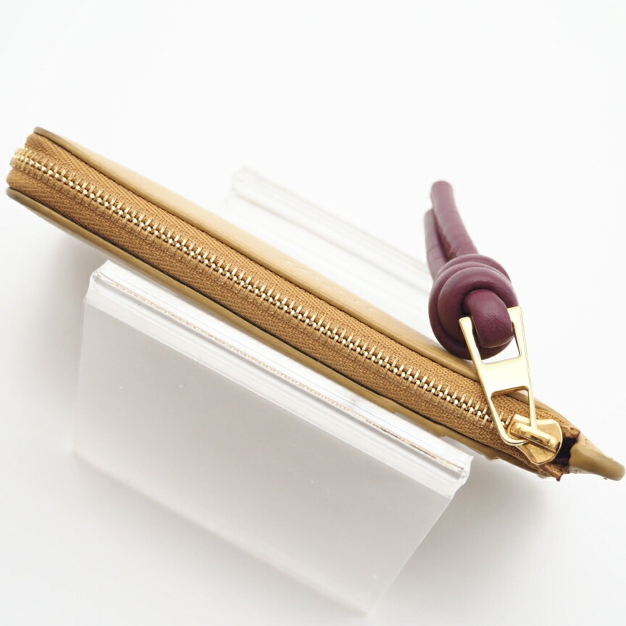 Loewe Bordeaux Yellow Leather Coin Purse/Coin Case (Pre-Owned)