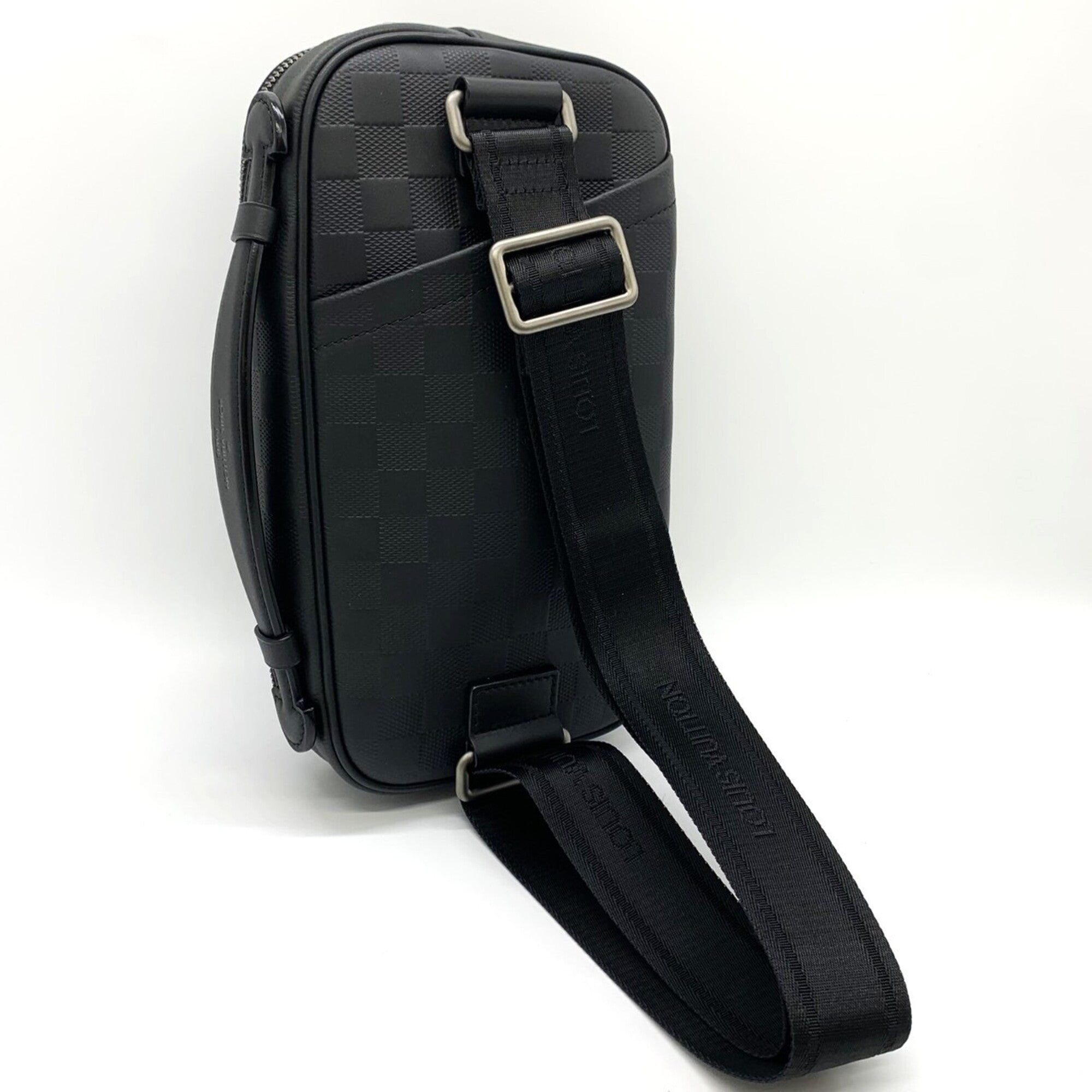 Louis Vuitton Black Leather Sling Bag (Pre-Owned)