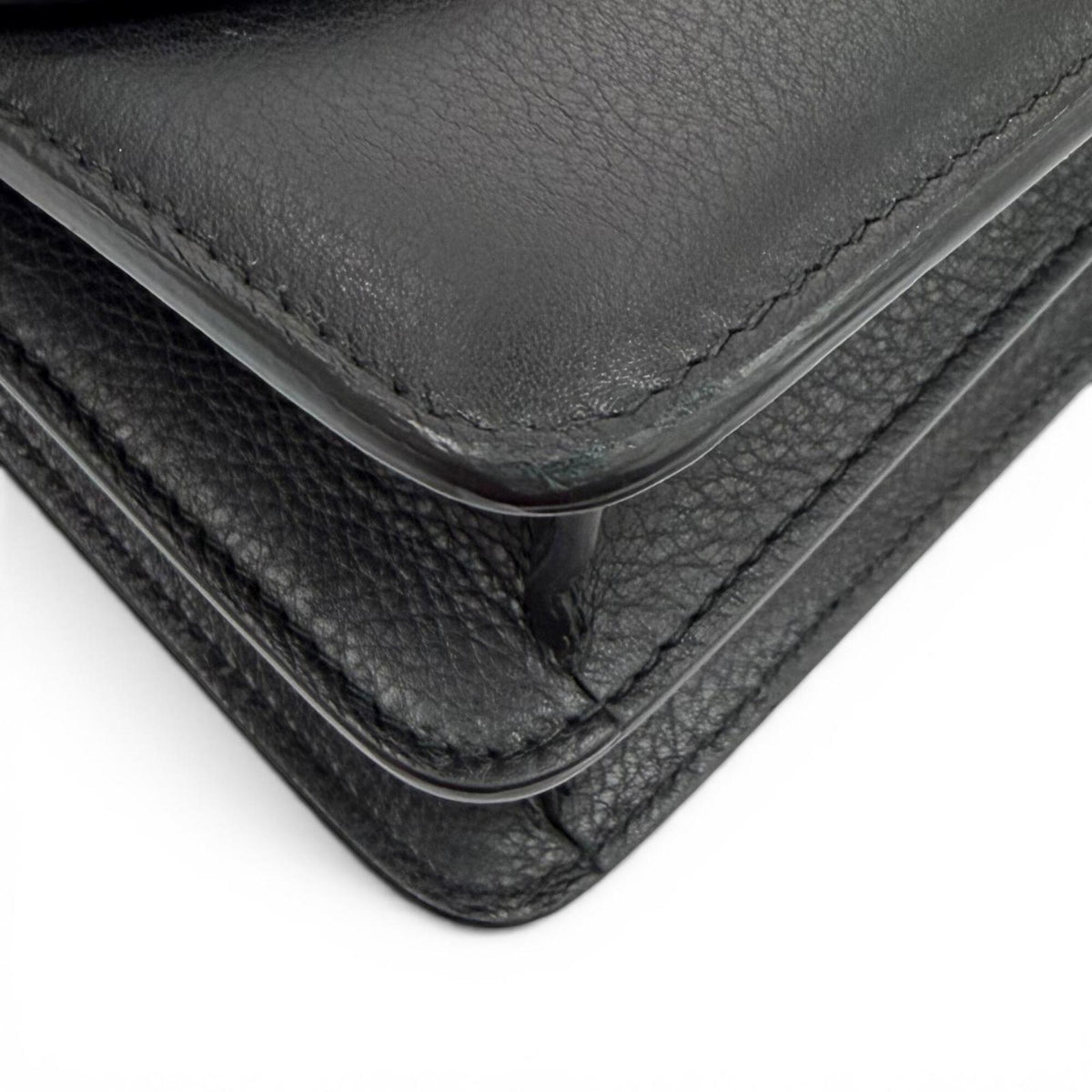 Salvatore Ferragamo Black Leather Shoulder Bag (Pre-Owned)