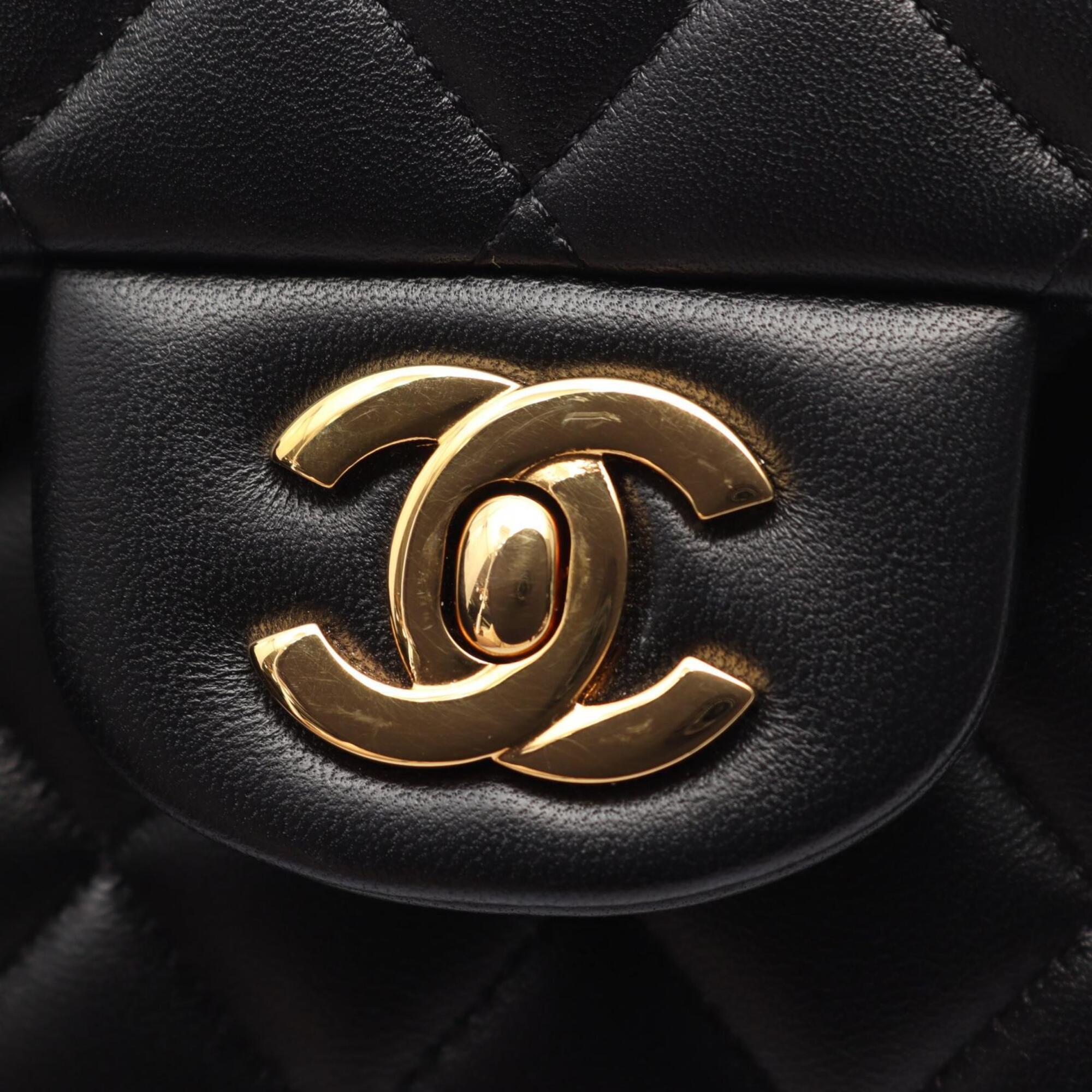 Chanel Black Leather Handbag Shoulder Bag (Pre-Owned)