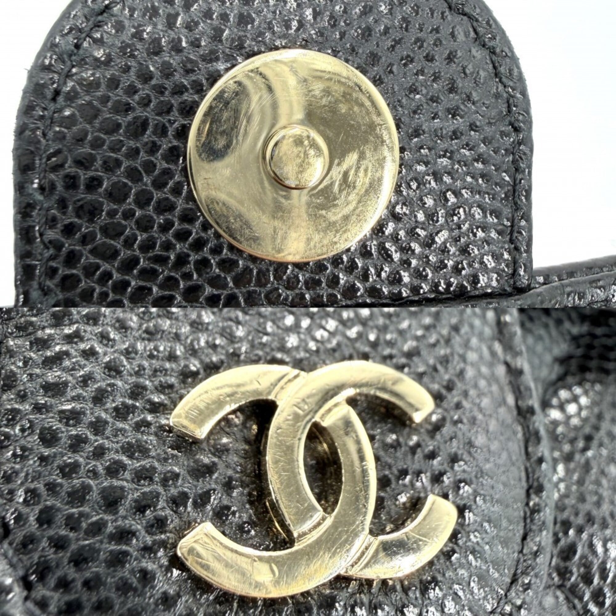 Chanel Black White Grained Calfskin Shoulder Bag (Pre-Owned)