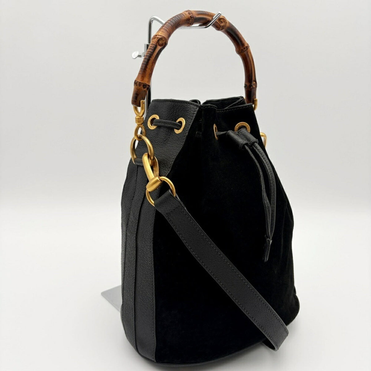 Gucci Black Bamboo Suede Leather Shoulder Bag (Pre-Owned)